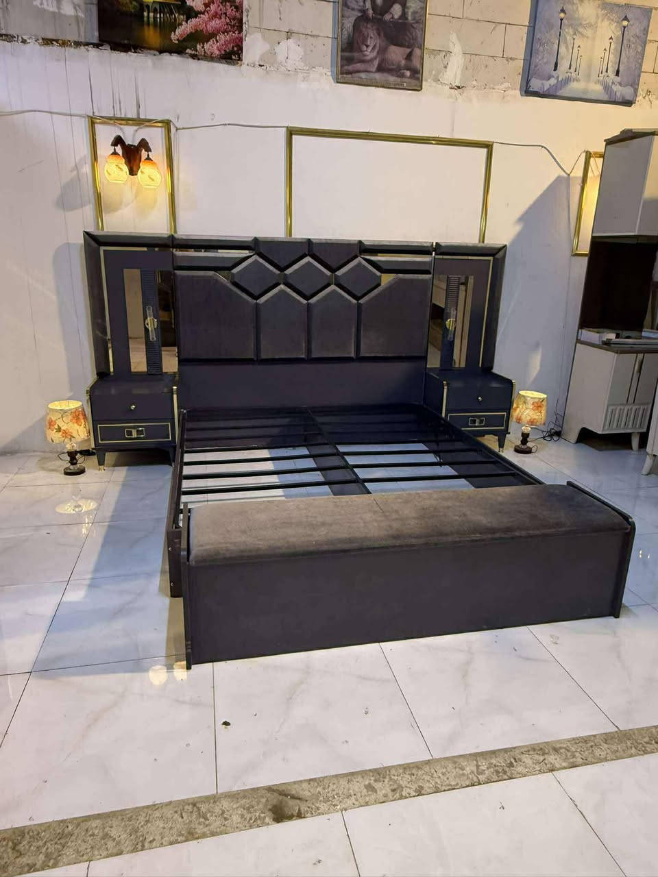 ✨ غرفة تركي 10قطع لون مميز تركي اصلي ✨
 سرير مخزن  ضهر بلوك
 قماش وتر بروف أصلي
✨ نظافة 95 /💯

🚚 شد ونقل مجاني داخل بغداد
📦 توصيل للمحافظات بكروه


**إذا كنت صاحب هذا الإعلان وتريد حذفه لأي سبب، رجاءا أرسل رسالة إلى الدعم الفني**