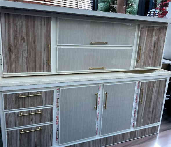 اعلااااان.  من.  المصطفى للكاونترات التركية الحديثة 
عروض وتخفيضات  وهدايا.   انسب الاسعار  لدينا. 🥰

🥰🥰المطبخ الي تحلم. بية 🪬🪬احنااااا.  نحولة الكم لحقيقة.  💥💥         بجودددة.  عاااالية 💥💥
    
الأسعار على حسب إمكانية الزبون. ،🪬 يبدأ. سعر المتر 100الف.  و. 120 الف. و 130 الف.  شرط درجه اولى ومبطن الرفوف والبيبان  كل الكاونتر المنيوم  🌹

والكاونتر الداخل المنيوم والبواب خشب اج دي اف تركي بالون بريس   سعر المتر.  170.الف  هاذا العرض لفتره محدوده 🥰🥰

عندما.  يجتمع. الأبدااع.   في  التصميم. مع جودة. التنفيذ. تكوون.    النتيجة.   مساحة.   مبهرة.   تليق.  بذوقك. الرفيع 

في. هذا.   الصوررر.  😍😍😍نااخذكم.   في جولة داخل مطابخناا.    المميزة. 😎😎

العمل الكاونتر. من المواد الصيني المنشأ  وسعودي.  وتركي 
تحشاة . هيكل الكاونتر.  بالخشب لمتانه الكاونتر. 
من الدرجه الاولى.    🌹🌹

ملاحظه نستقبل الكاونتر القديم ونعمل لكم كاونتر جديد حسب الون والموديل الي تختاروة نشتغل الكم 🤠🤠

زورونا.    العنوان النجف الاشرف شارع المطار الجديد قرب جدو مول مجاور سيراميك رووما 😎 مقابل شركه هونداي سابقا 🪬🪬
الحجز واستفسار واتساب او ماسنجر رقم الهاتف ☎️***********. ☎️    *********** ☎️
