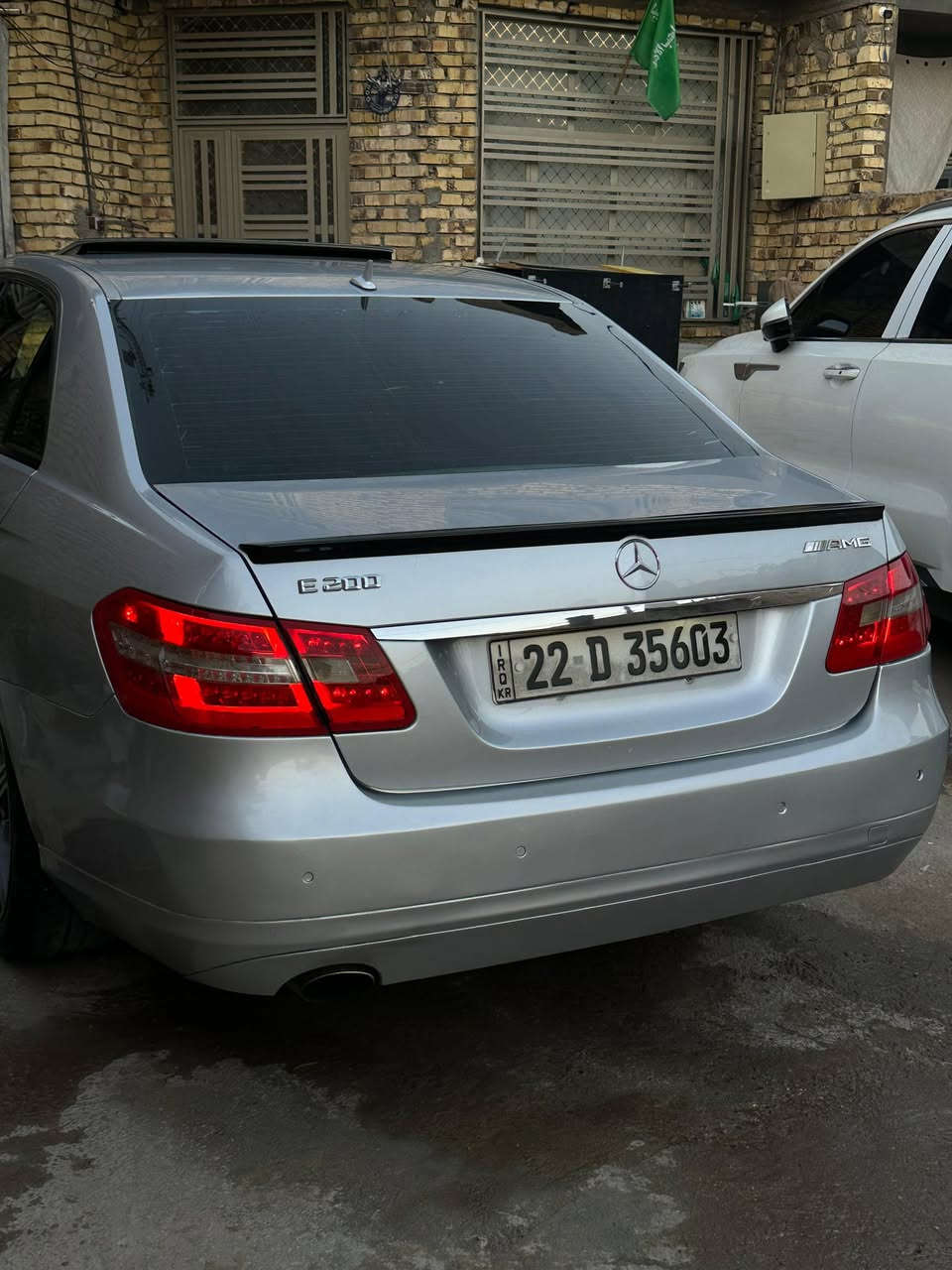 سلام عليكم

مارسدس E200 2010 رقم اربيل تحويل ثاني يوم وارد خليجي بيها

بيه بنيد وجاملغ جهت سدر صبغ فقط 
فقط فول مواصفات فتحه دخول ذكي كشنات جلد +

كهرباء وتتفأ ترحيب بيبان رادارات 360 درجة بجم زنون 

عدسات
حداديه 95%.   تبريد ثلج ❄️. كير ومكينه مكفولة 
@إشارة

ترحيب مكينه 2000 تيربو خير من اللّٰه ويل AMG مكاني بابل

الدبله سعر 115 بيها مجال رقم *********** 
متواجد وتساب
