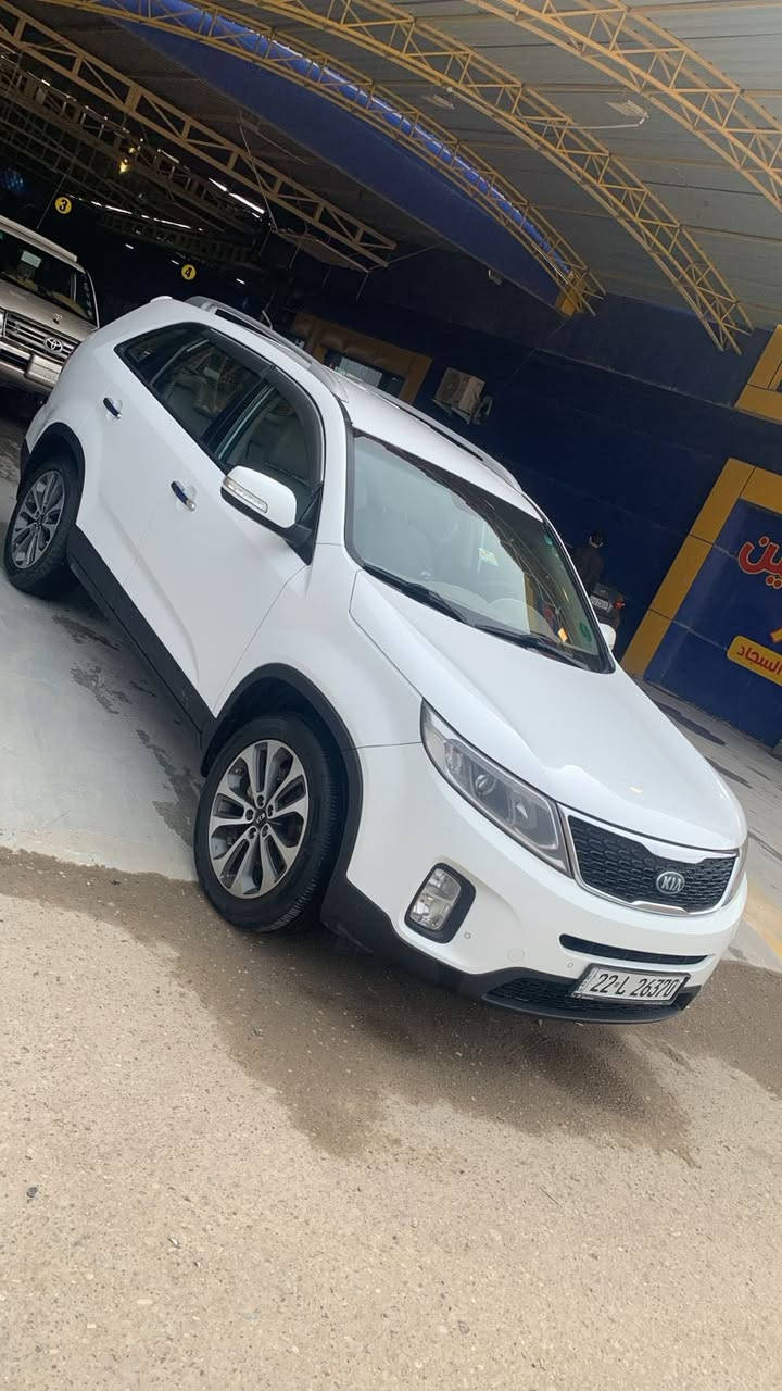 سورينتو2013 شكل الجديد رقم اربيل دولي محرك4 سلندر مكفولة من الصبغ محرك مو مفتوح مواصفات نص فول ماشية 173الف كيلو السعر170$ وبيها مجال او مراوس حسب القناعة الاتصال بالرقم ***********/تكريت القادسية شارع الگراج
