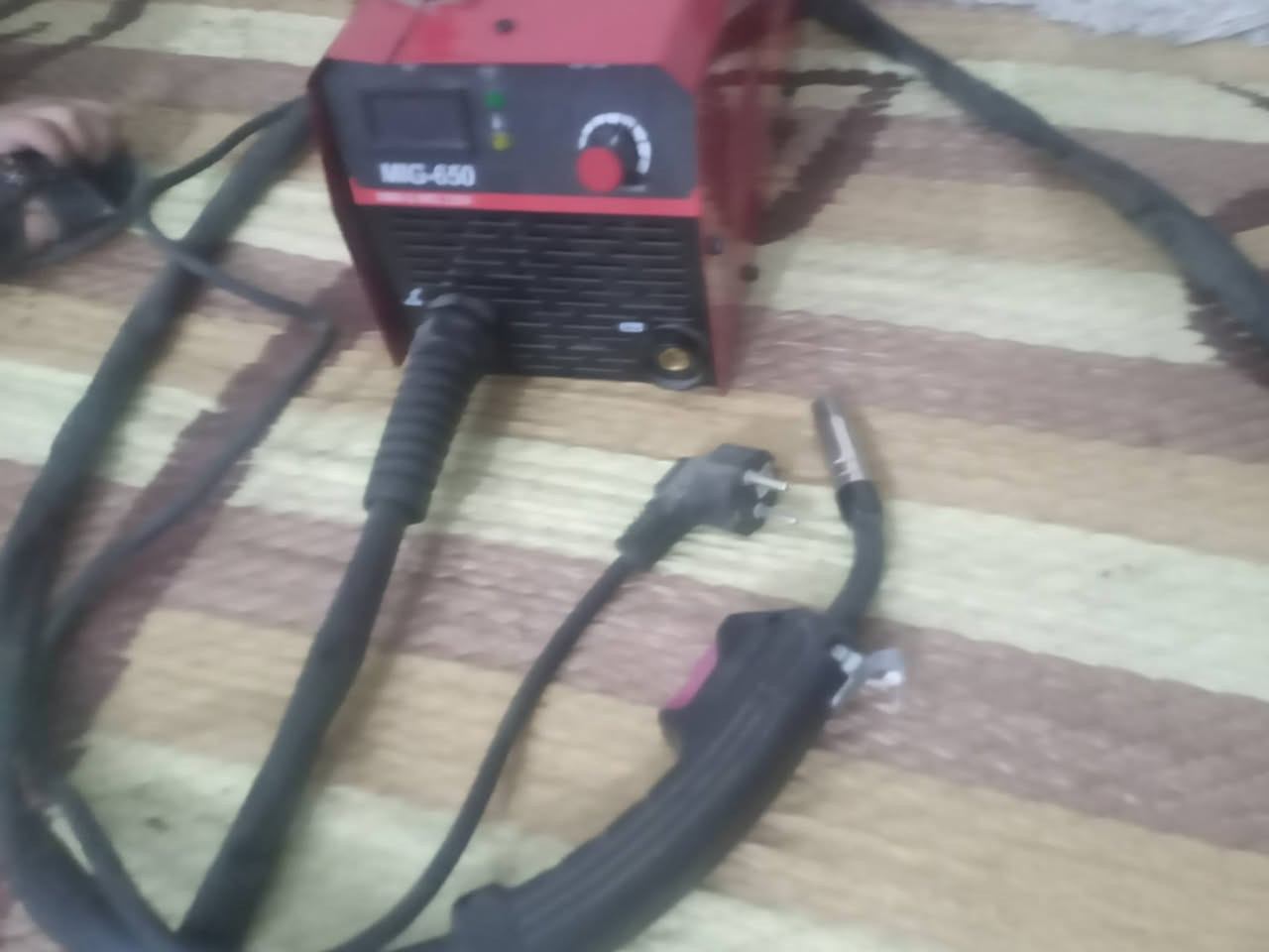 مكينة لحيم ميك بدون غاز مع بكرة سيم اضافية بالة ألماني جديد بالكارتون قبل ٣ اشهر اخذتهة ٨٥ الف اريد ابيعها ٦٠ الف العنوان بغداد الخطيب قرب مركز الشرطة
للاتصال واتساب ***********
ملاحظة/ سبب البيع ما اعرف الحم بيها .
