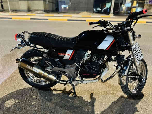 السلام عليكم  لايتي  شكل النيكل موديل 22 دراجه متعوف عليها وشرط احلا من الصور عليها صالنصه بطح f4i دشالي امامي خلفي رقم انكليزي وسنويه الدراجه باسمي تحويل ثاني يوم  سعرها 2 مليون و 300  بيها مجال حك الجيه ***********
