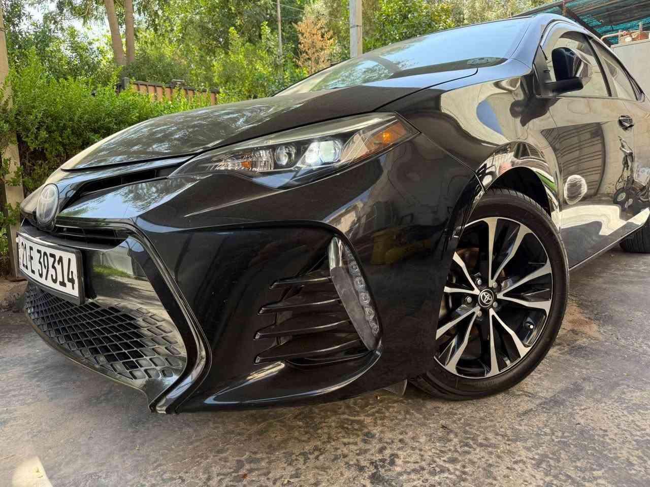 السلام عليكم 
للبيع 
كورلا موديل 2019 مواصفات XSE فوووول
ماشيه 55 الف حقيقي بعدها زيرو 
رقم سليمانيه دولي باسم البايع شرط التحويل والوكاله 
بصمه وفتحه 
كشن كهرباء رادار اصلي وحجر اصلي مال الشركه 
تحديد خروج عن المسار 
توقف ذاتي 
مثبت سرعه
شفتات ستيرن 
تحكمات ستيرن 
ويل حجم 17 المرغوب 
بيها بس قبق الصندوق مبدل نفس اللون قطعه وحده والباقي شرط بلادي كلها قطره صبغ مابيها 
السياره على ايد معلمه من المدرسه للبيت 
صور السونار والضرر مرفق بالمنشور 
السعر 158 وبيها مجال بسيط 
للاستفسار الاتصال على الرقم التالي 
***********
