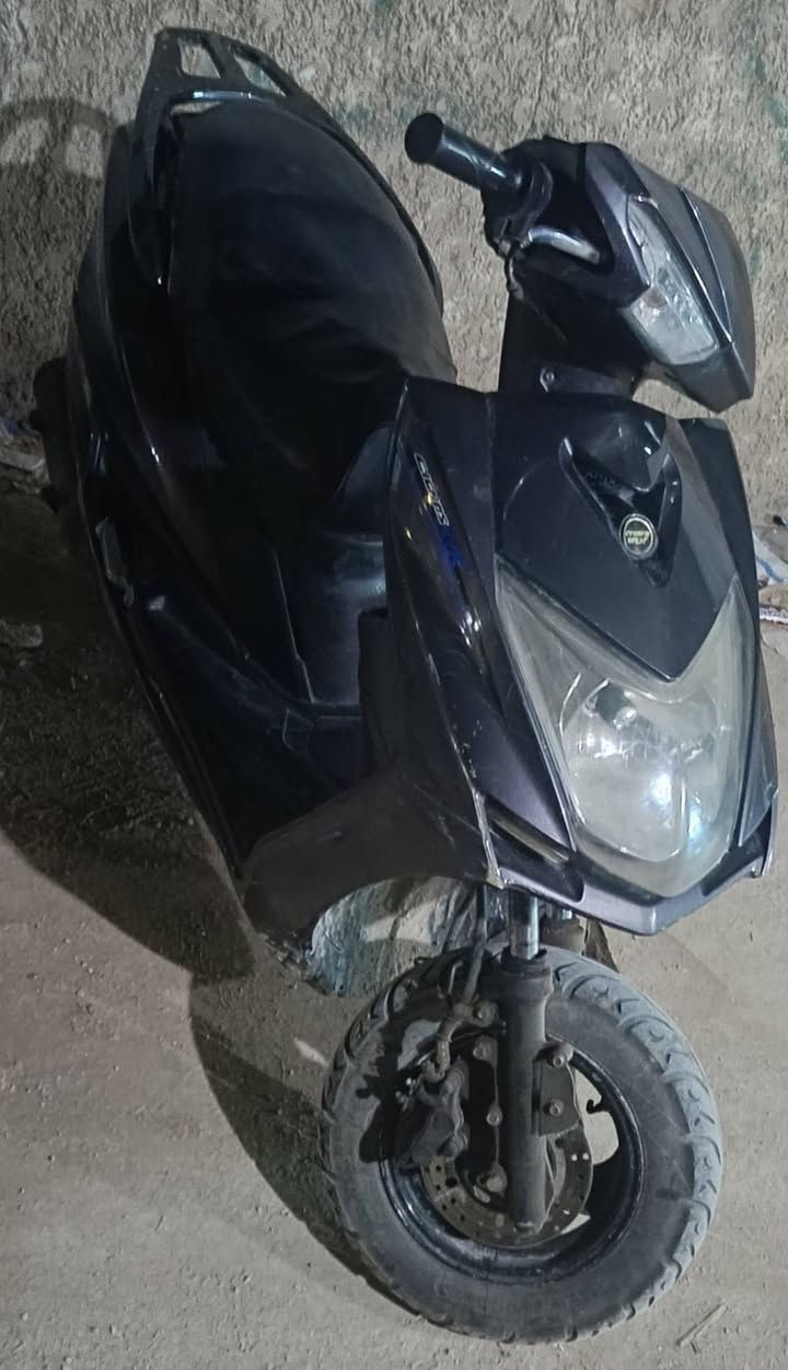 سلام عليكم دارجه سكنس نظيفه محركها يابانية كلش قوية سلف هندر كلش شغل بيها جميع  كهربائية سعرها 450 وبيها مجال والله يهني صحاب النصيب مكاني كربلاء اتوصل ويايا على مسنجر


**إذا كنت صاحب هذا الإعلان وتريد حذفه لأي سبب، رجاءا أرسل رسالة إلى الدعم الفني**