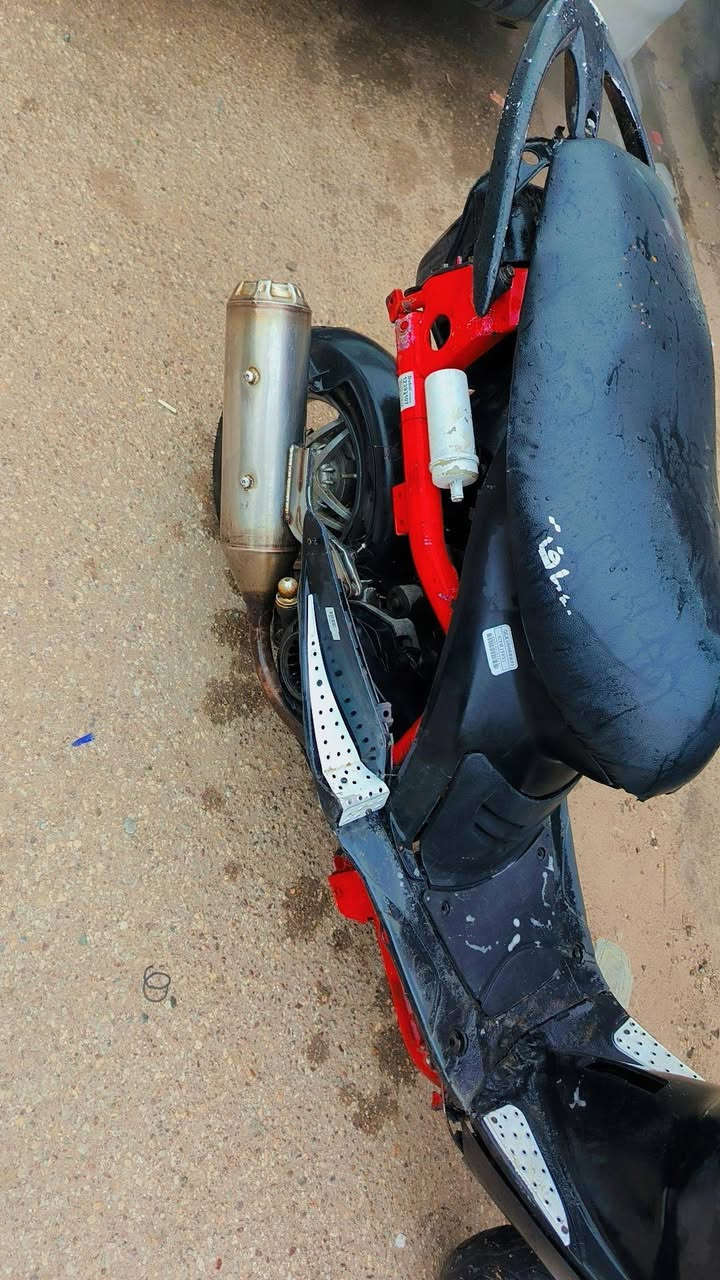 السلام عليكم ماكس عدله سلف بس باتري ضعيف وهندر بيه تزويد صدر ويالة كلجات دبل خلفي دراجة شلعتة ومعدله حلوة دراجة حيل ناعمه بشكل ماتتصور وبيه دمام يرادله ربط شغال صوته يموت مكينه لانضوح لاتبخير لا صوت كلج سعر دراجة 250 وبيه مجال بسيط سبب البيع محتاج فلوس مكاني بغداد الشعب رقمي ***********
