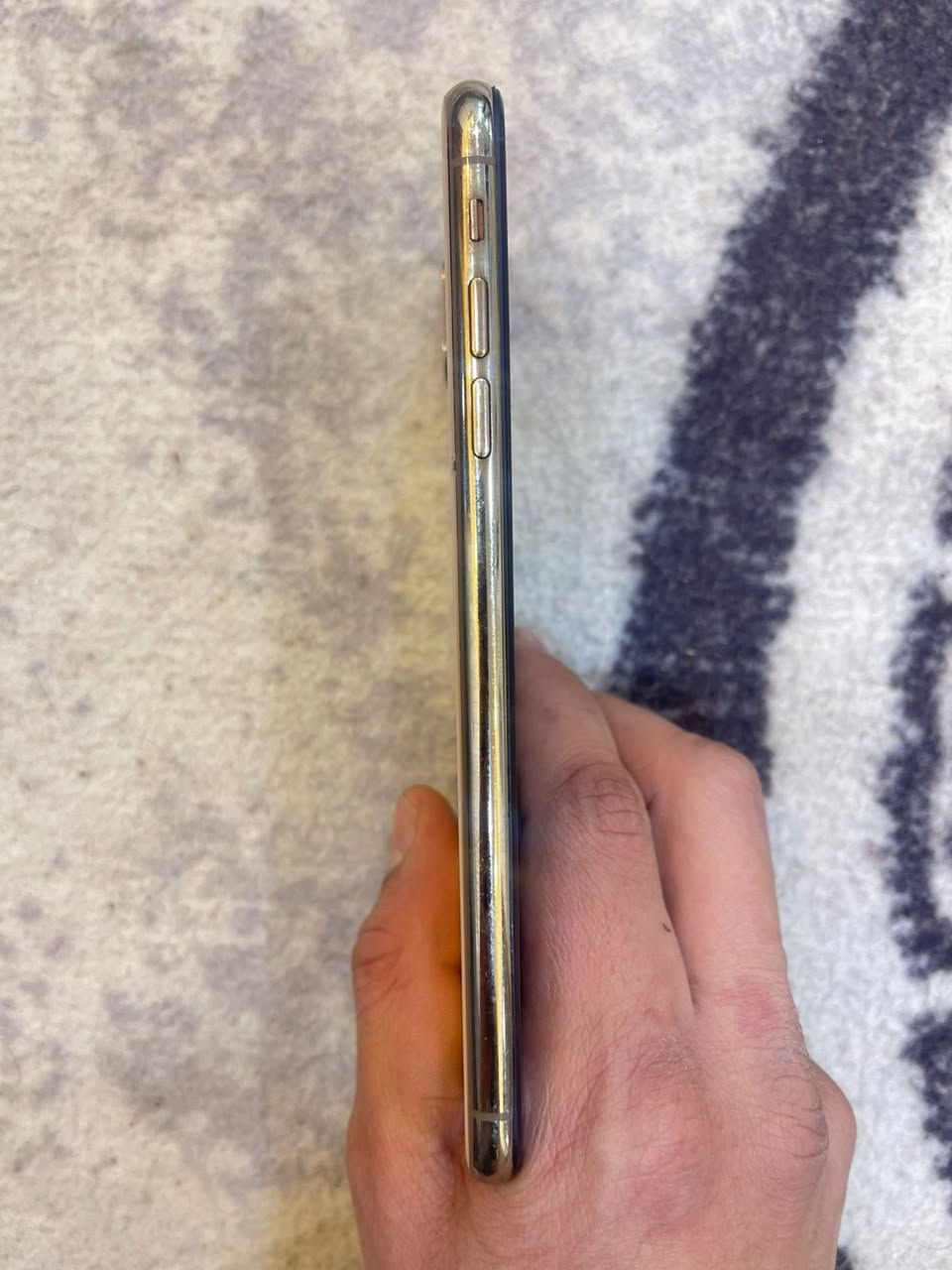 آيفون اكس ماكس ب ٢٢٥
جهاز يخبل 
ذاكره عملاقه ٥١٢
جهاز نموذج M أمريكي 
مستبدل فقط بطاريه اصلي 
ولفيس إيدي واكف 
الكامرات شغاله كلهن 
جهاز كامل ملحقات كارتونه ولشاحنه 
أنطيك شاشه ويه إضافيه لئن هاي بيه خط وما مائثر ابد ع الشاشه أنطيك ضمان سنه ما يزيد لئن شاشه بلاد 
رايده ب ٢٢٥ وبي مجال 
بكاني ابو الخصيب بهادريه شارع سيد غريب ماعندي توصيل 
رقمي لتواصل 
***********
