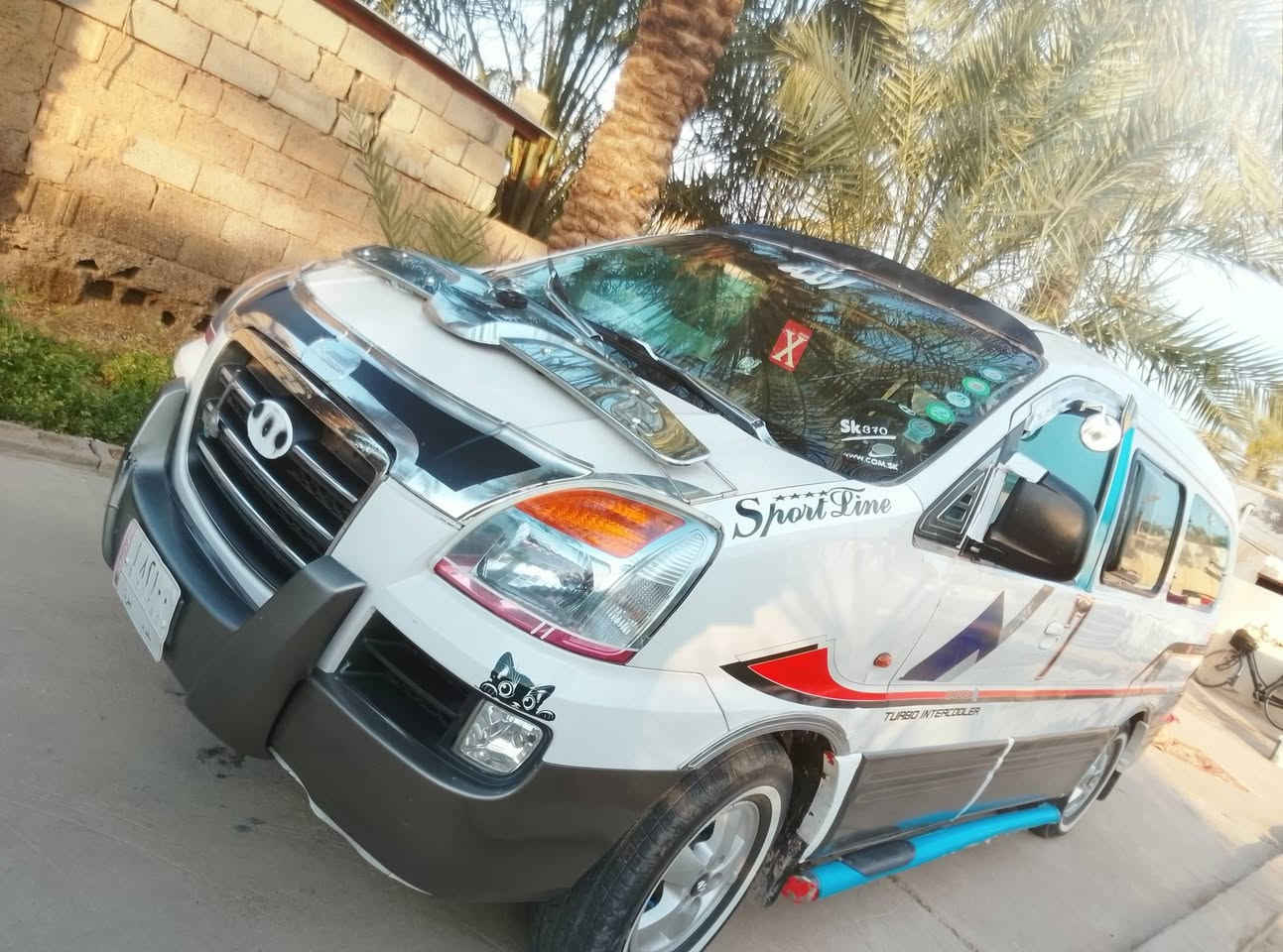 سلام عليكم ستاركس ام شوارب  كفاله بيهه بس بارد يم الباب صدر محرك خيط بخار توه شواصي نضاف تبريد ثلج داخل جديد سياحي اربعه دسك السعر 88وبيهه مجال سياره احله من صوره لاستفسار رقمي ***********
