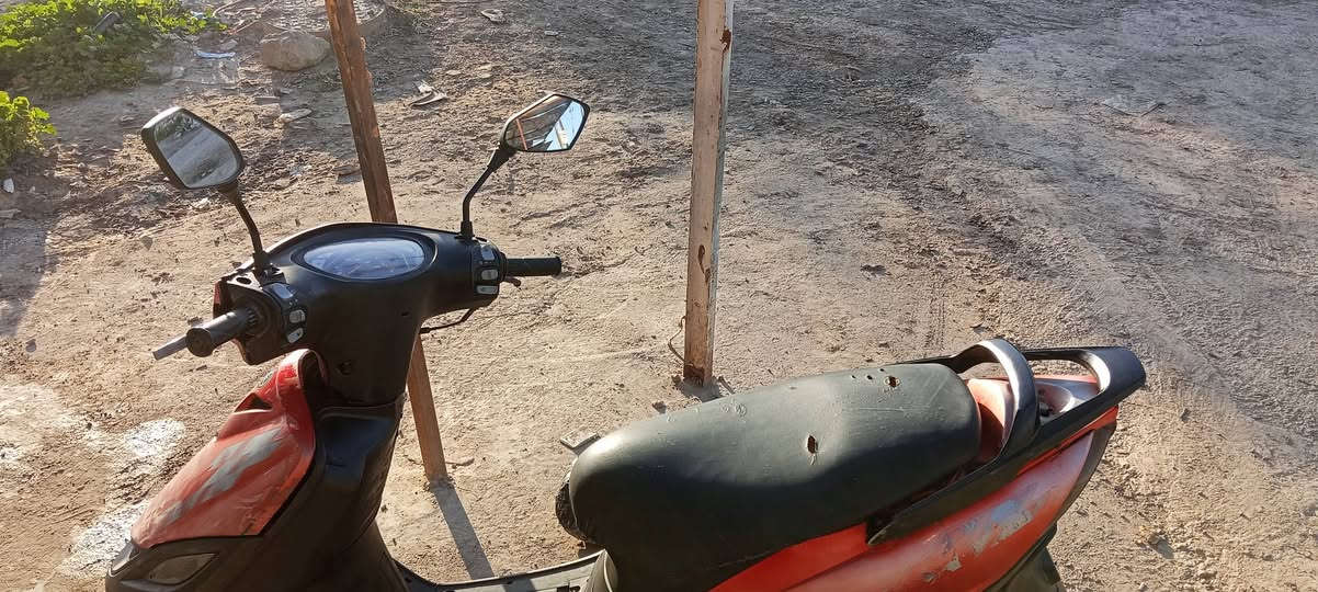 السلام عليكم دراجه ماكس 140 لبيع نضيفه بلاد مسويلها ادامه باتري جديد كابريتر جديد شوته صالنصه عقل ملف كله جديد طك نايلون نكره سلف لبيع اريدها 350 الف وبيها مجال ***********
