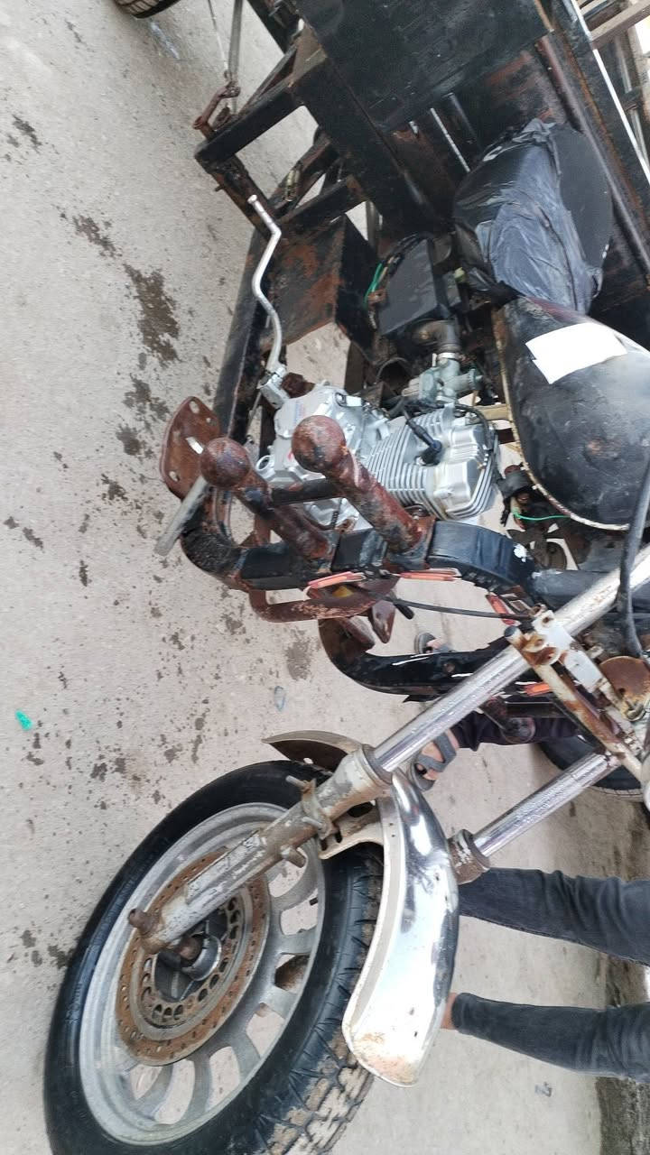 السلام وعليكم ستوتة امتيار دراجة جاهزة ماتخسر عليهة ربع اكسن جديد ويلات جدد مكينة جديدة كير بوكس جديد دراجة جاهزة من كلشي تعمير جديد ((كلك)) الدغارة. ***********
