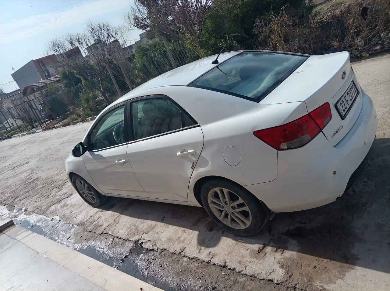 السلام عليكم كيا سيراتو 2012
#كيا_سيراتو_فول #مواصفات #بصمه
السياره كير محرك شرط 1600 دوش
صدر امامي خليفي كله جديد
طخم تايرات جديد
الصبغ  حزام
     مكان السياره #موصل *********** وتساب شرط التحويل 
السعر 85 وبيها مجال قليل
