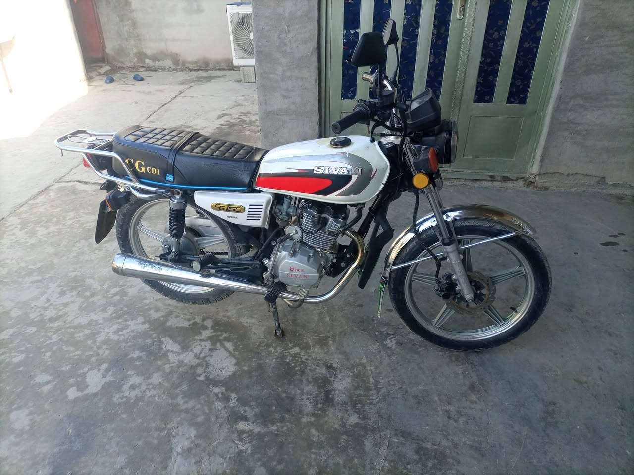 اللبيع يراني موديل 20سعر 550بي مجال عنوان سجاريه ***********(
