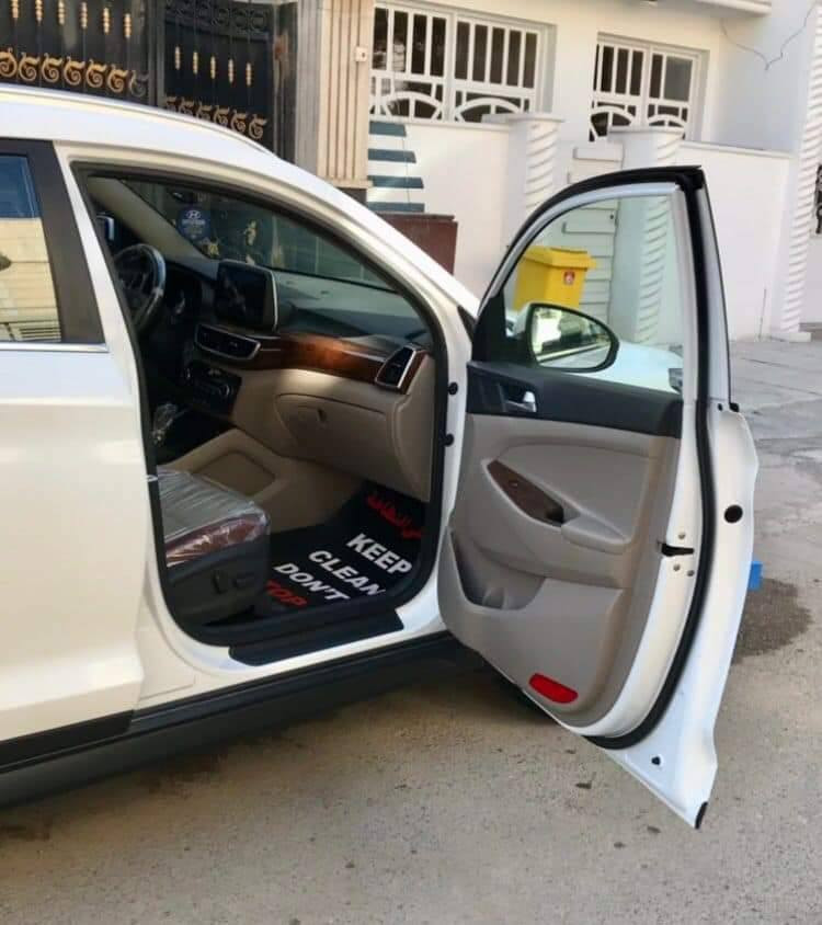 توسان 2019
ماشيه 125 

فول موصافات عده البنوراما 

رقم بغداد بسمي السياره كلش حلو 

السعر خاص او اتصل ***********
وتساب خط شغال
