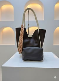 حقيبة نسائي • جلد طري • حجم كبير