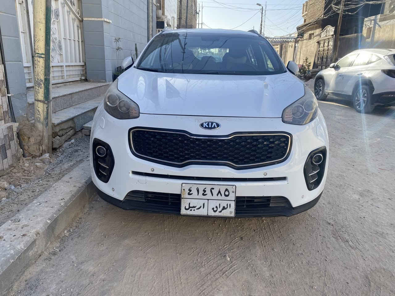 السلام عليكم
سيارة سبورتج كيا موديل ٢٠١٧ 

وارد خليجي 

اشارة بالمري 

مري شفط 

تحكمات ستيرن
***********
