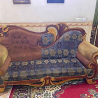 كنب • ١٠ مقاعد
