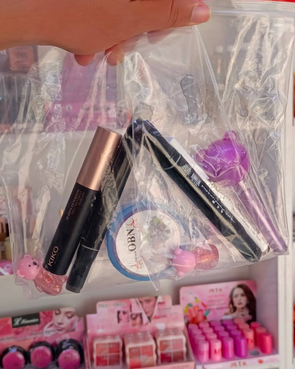 بكج عشوائي 
يجي بي ٤ قطع 
بالف ونص
 يعني تطلع القطغة اقل ال ٥٠٠ دينار


**إذا كنت صاحب هذا الإعلان وتريد حذفه لأي سبب، رجاءا أرسل رسالة إلى الدعم الفني**