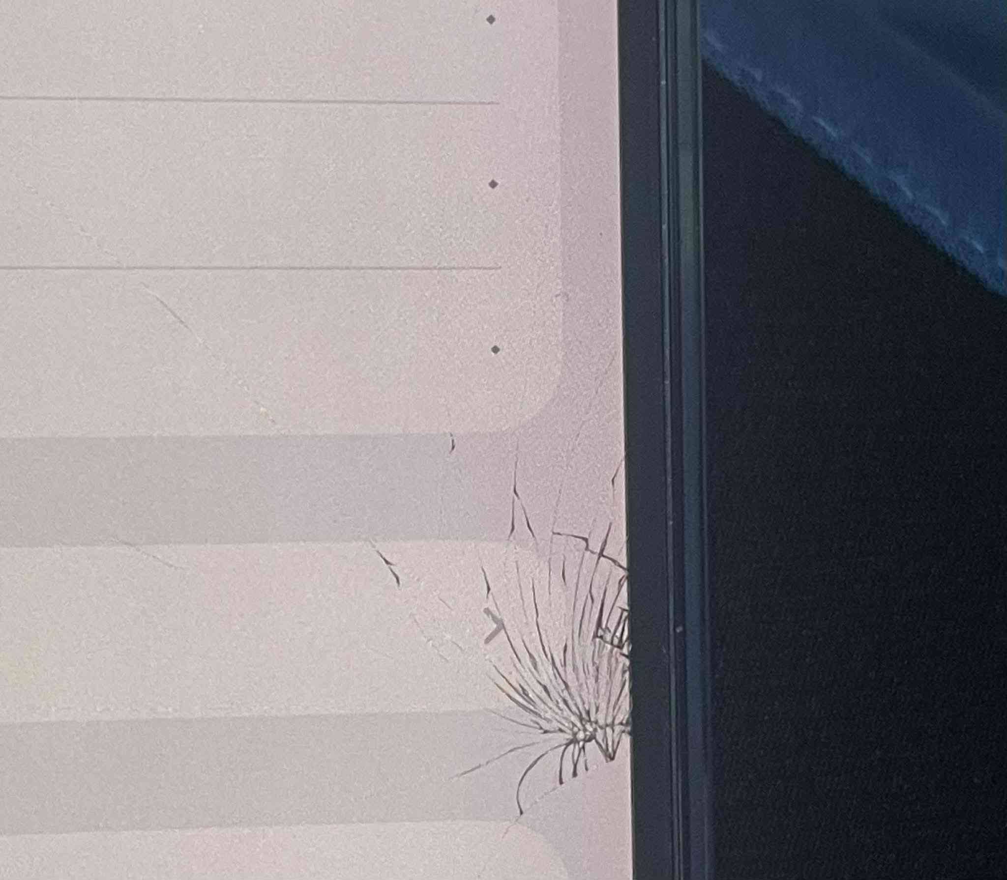 14بروماكس بطاريته 86 ماعده ذني الصدعات بيه السعر 650 وبيه مجال قليل


**إذا كنت صاحب هذا الإعلان وتريد حذفه لأي سبب، رجاءا أرسل رسالة إلى الدعم الفني**