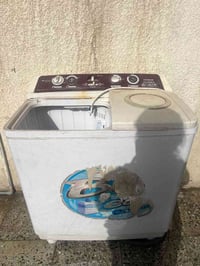 ثلاجة • ميز مكتبي • غسالات