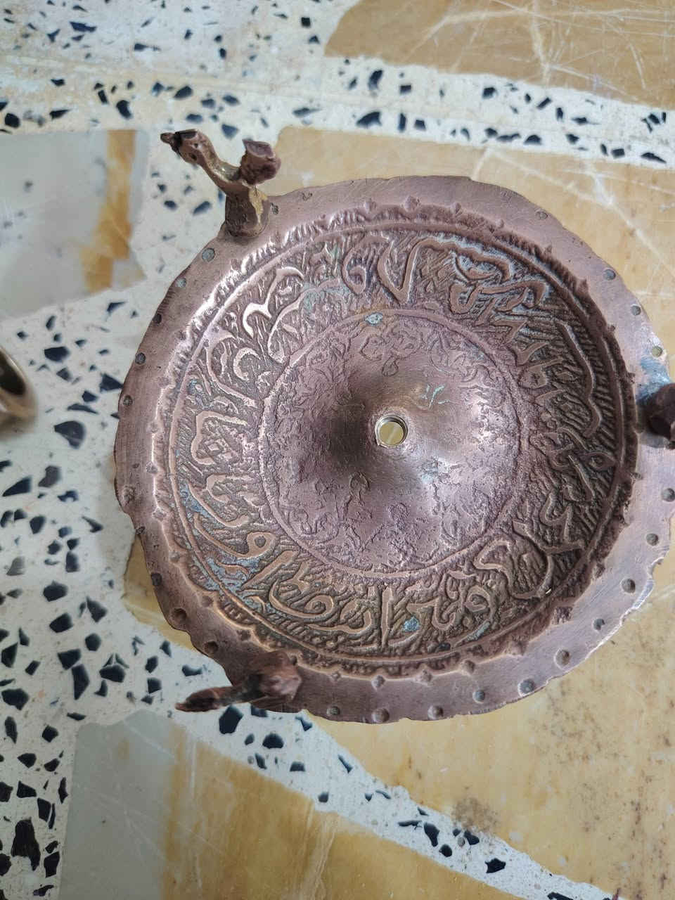 للببع شمعدان صناعه دمشقيه  1927


**إذا كنت صاحب هذا الإعلان وتريد حذفه لأي سبب، رجاءا أرسل رسالة إلى الدعم الفني**