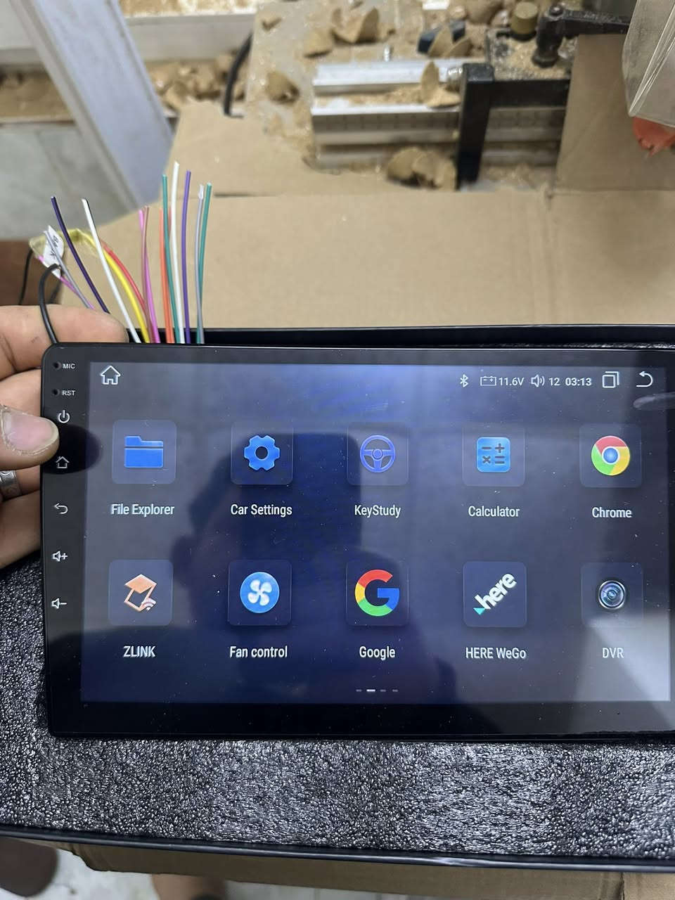 شاشات سيارة نضام اندرويد
رام ٨-١٢٨ مع امكانية اضافة داش كام ع نفس الشاشه وامانية اضافة حساس مراقبة ضغط الاطارات
رام ٦-١٢٨ 
الجات بالشراء يتفضل خاص


**إذا كنت صاحب هذا الإعلان وتريد حذفه لأي سبب، رجاءا أرسل رسالة إلى الدعم الفني**