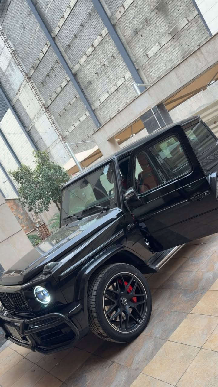 جي كلاس ، g63
2022
الممشى 18,500km
رقم بغداد
سياره جديده كلش
بس بيها بارد اربع اصابع بالجاملغ
***********
