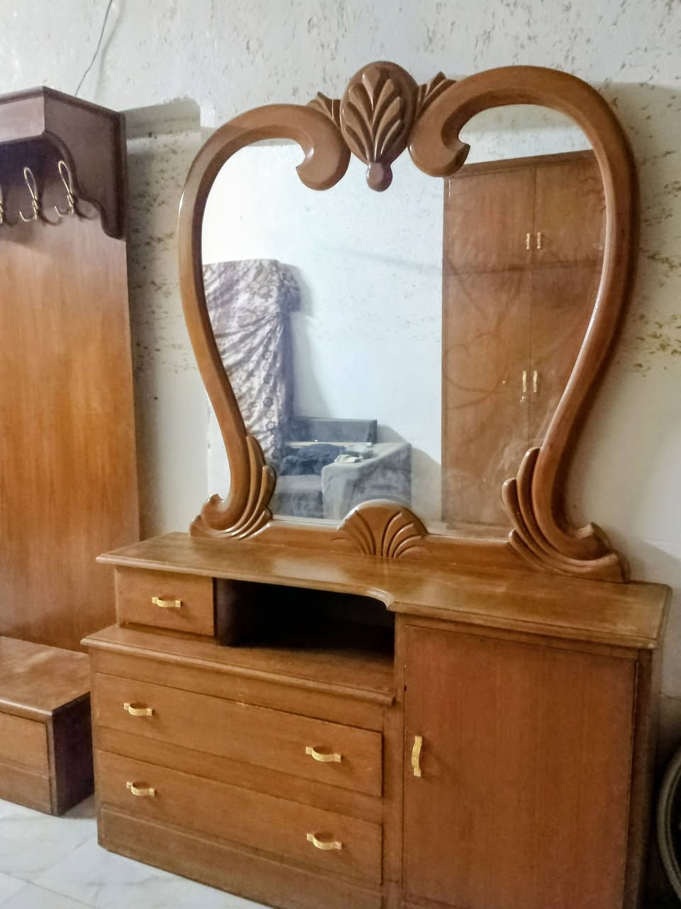 غرفه نوم صاج داخل وخارج تسكام
السعر 550 بغداد الحريه ***********
