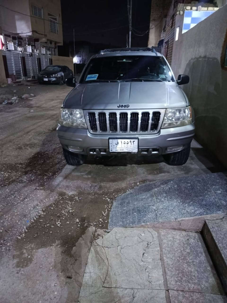 سلام عليكم للبيع جيب شيروكي موديل 2000 محرك بلادي 6 تبريد تخم تاير جديد سنترلوك كهربائيات بيه كير محول على نمر ثالث وبس السعر 65وبيه مجال والشراي يدلل***********
