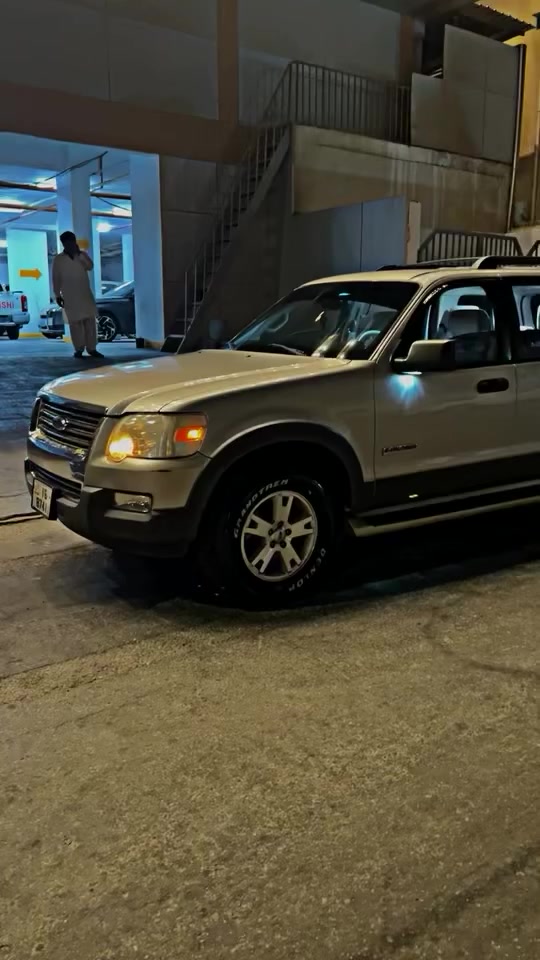 فورد اكسبلور 2006 للبيع فل كامل ما عدا فتحه بانوراما منتهي ترخيصه من شهر 6/2025 للبيع ما عدا الشاشات والشر الجاد ما رح نقصر معه ان شاء الله للتفسير رقم الهاتف 0788225665 🤍


**إذا كنت صاحب هذا الإعلان وتريد حذفه لأي سبب، رجاءا أرسل رسالة إلى الدعم الفني**