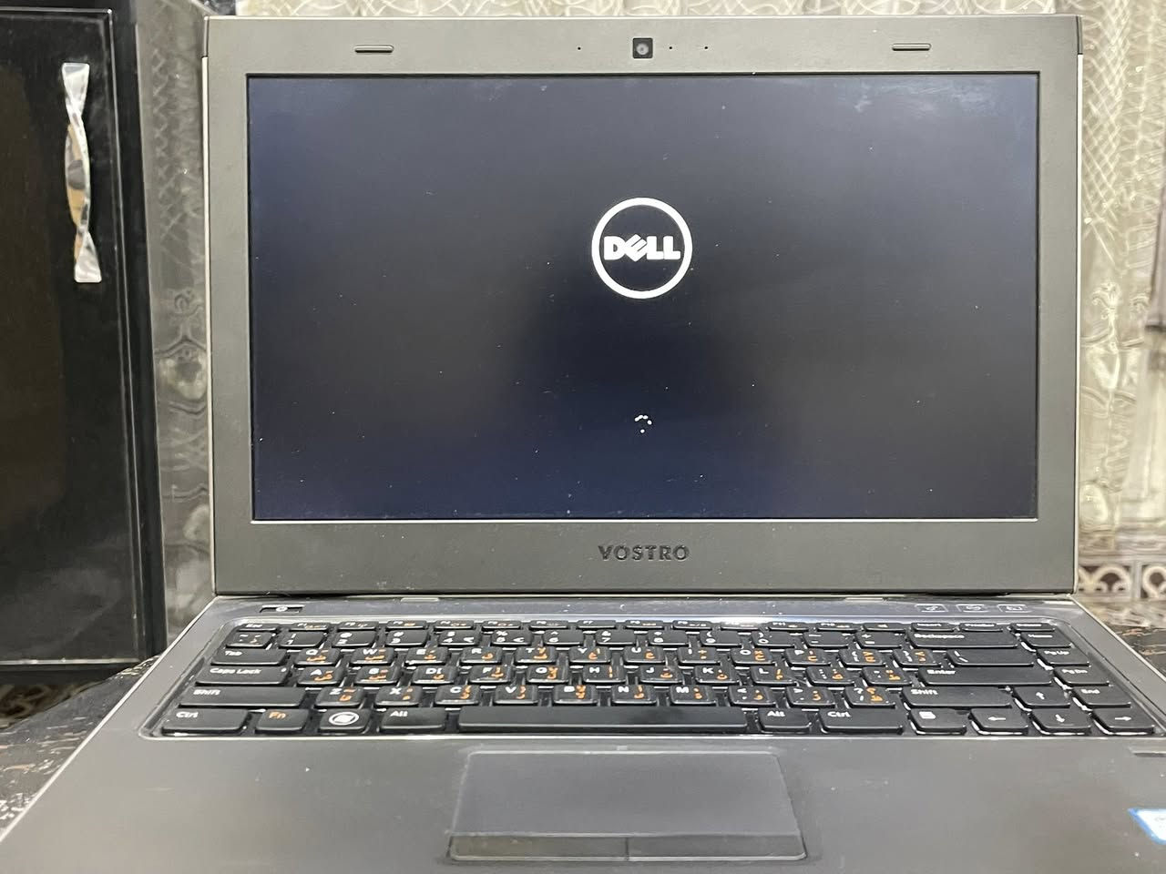 لابتوب Dell Vostro 3460 (الإصدار العملي)
المعالج: Intel Core i5-3210M (جيل ثالث)
الرام: 4GB DDR3 (أداء مستقر للمهام اليومية)
الهارد: [256] جيجابايت
الشاشة: 14 بوصة HD
كرت الشاشة: Intel HD 4000 (اقتصادي وقليل الحرارة)
المميزات: كيبورد مضيئ + هيكل معدني متين جداً
المنافذ: 4 منافذ USB 3.0 / HDMI / VGA / LAN

السعر 120 الف
 بغداد


**إذا كنت صاحب هذا الإعلان وتريد حذفه لأي سبب، رجاءا أرسل رسالة إلى الدعم الفني**