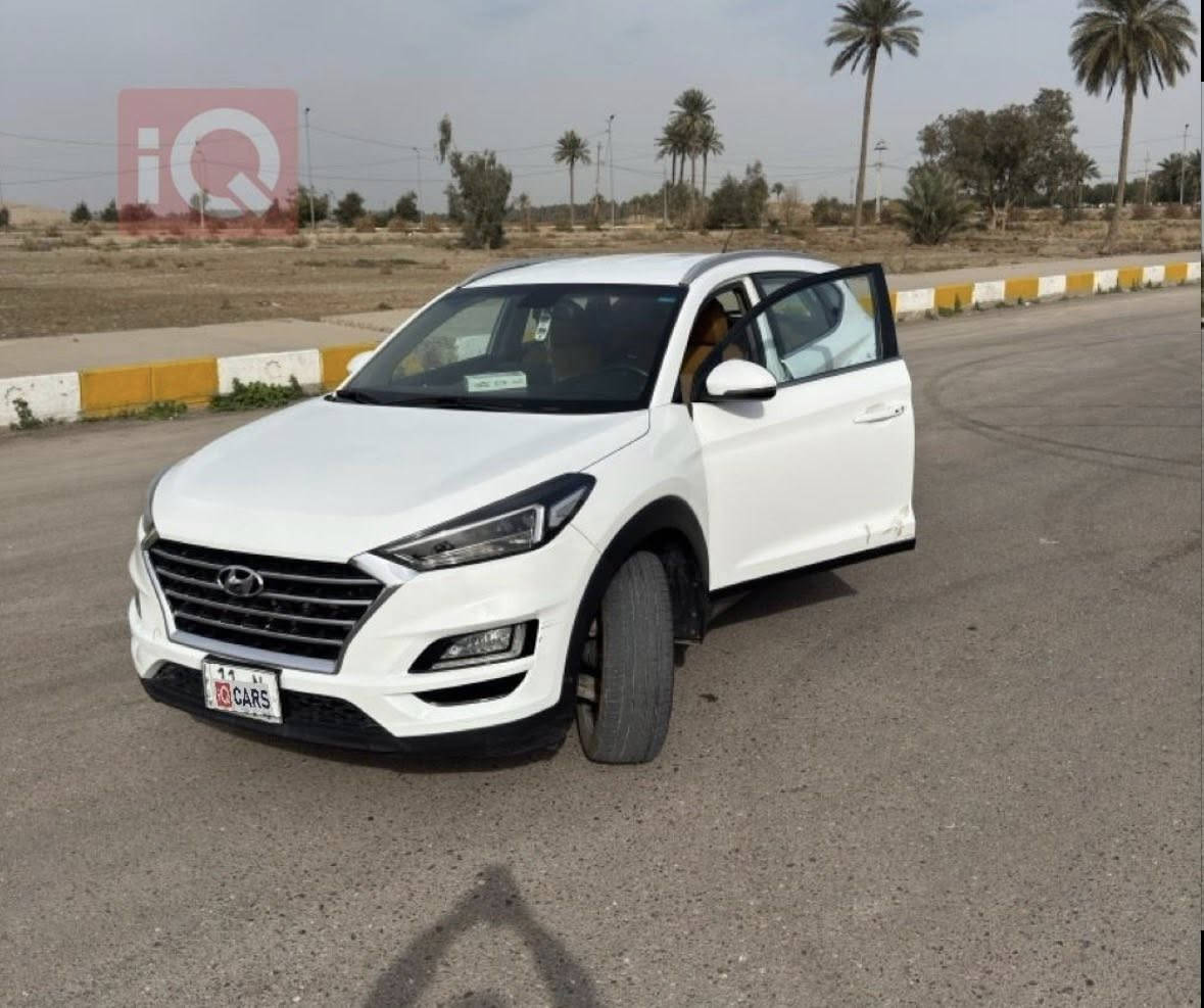 للبيع توسان
موديل 2019ابيض اللون

اناره امامي زنون خمس عدسات

اناره خلفي لد

لد نهاري

كامره امامي خلفي

حساس خلفي

تشغيل بصمه

دخول بصمه

شاشه ايباد

كراسي كهربائيه

تبريد خلفي

تحكم سترين

سايد بريك يدوي

ماشيه 104,000km

السعر190$

⚠️السياره بيها طخه كلشش

بسيطه بالباب الخلفي وما

لعبت بيها كلت حرامات تصلح كما موضح بالصور⚠️

مكان السياره بابل محاويل

للأستفسار اكثر 

***********
