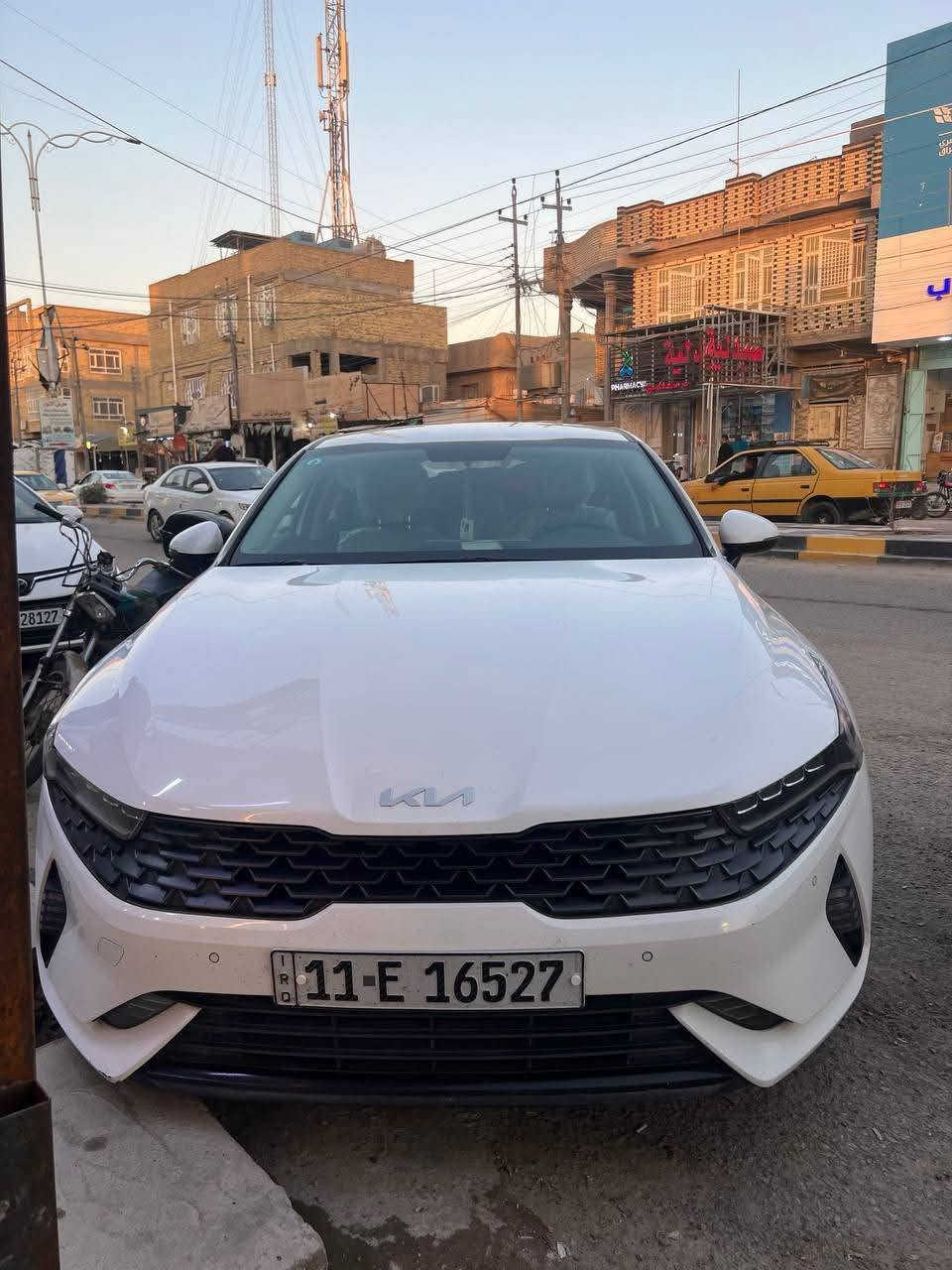 السلام عليكم  سيارة كي فايف خليجي مكفوله 2023تشغيل عن بعد مكينه2000دوش مراه شفط كشن كهربائي خابر راعيه وبيك خير وتدلل ***********
