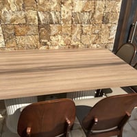 ميز طعام بوهيمي • خشب أصلي • حي الحسين