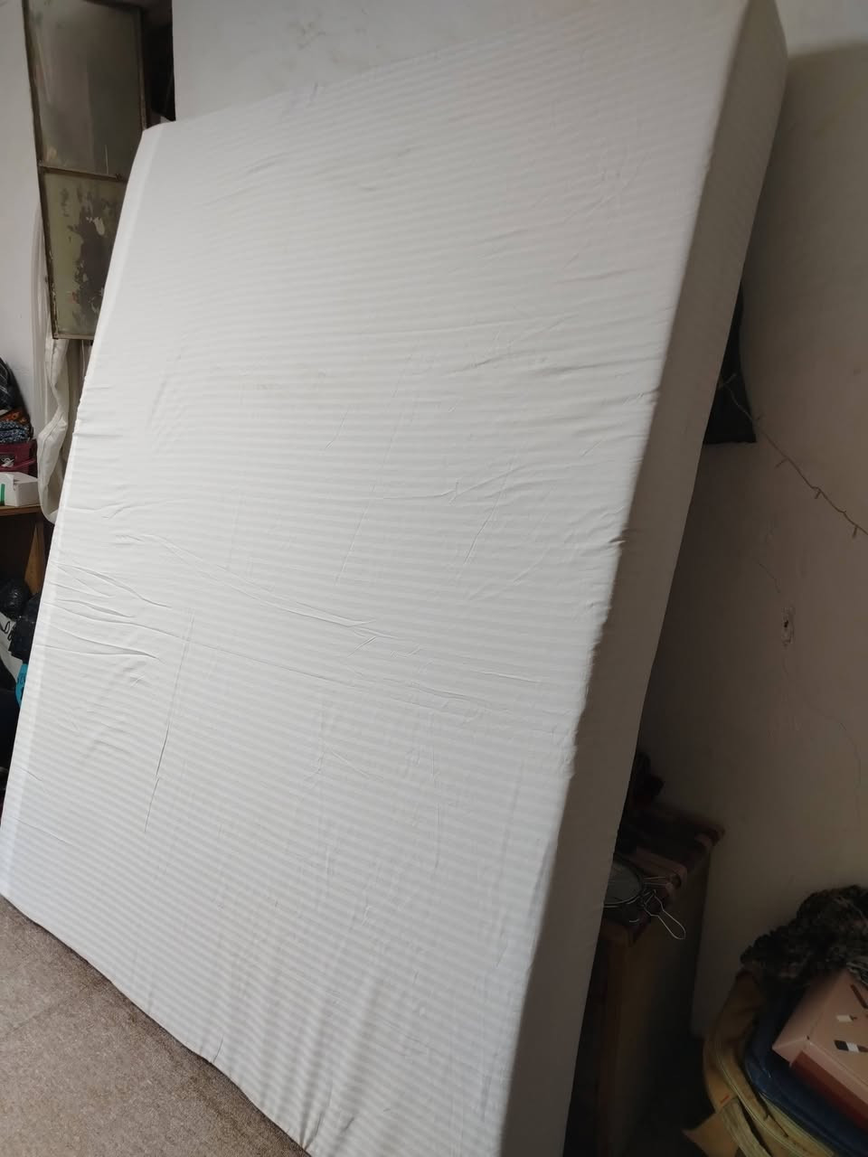 سلام عليكم
مندر نفرين ثقيل شرط ما ينزل
قياسة العرض 90 والطول 160 والارتفاع 22
انطيك بي ضمان ما ينزل شرط
السعر 110 وبيه مجال
البصرة الجنينة ***********
