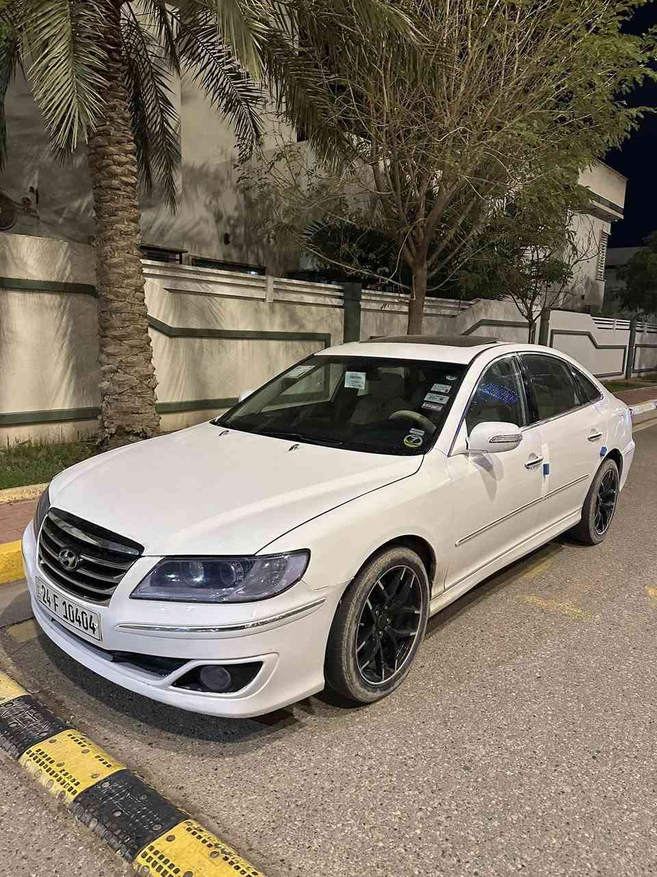 ازيره خليجي 2011
رقم وسنويه جديد
بيها 4 قطع صبغ بس اني ابيع حزام 
محرك 2700 6 سلندر 
السعر 95 ورقه
***********
