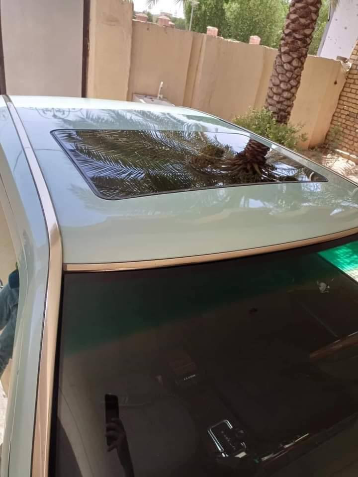 السلام عليكم  مارسدس دب للبيع موديل ١٩٩١ كير ومكينه بلاد ادامه كامله بيه منضومه غاز مصبوغة للجماليه السياره خير من الله تحويل ثاني يوم السعر ٧٥ وبيها مجال بسيط 
العنوان واسط
*********** اتصال
