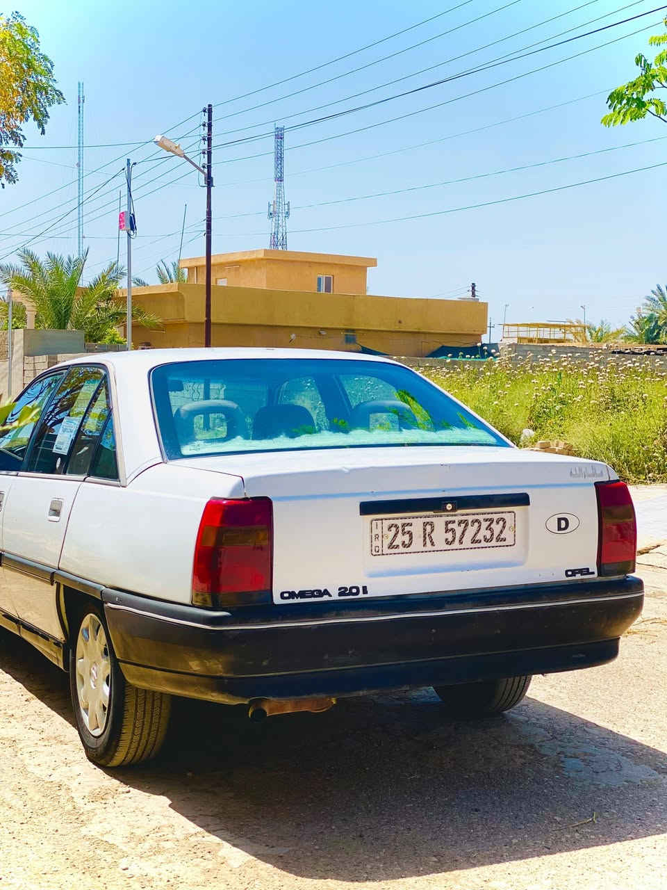 سلام عليكم
اوبل اوميكا للبيع
موديل/ 1989
سنويه لغاية 2029 ( باسمي )
سياره مكفوله كهربائيات شغال نضام تبريد غير شغال 
وارد ياباني 
شرط التحويل والغرامات 
عنواني كركوك للاستفسار اتصال 
بالرقم ***********
