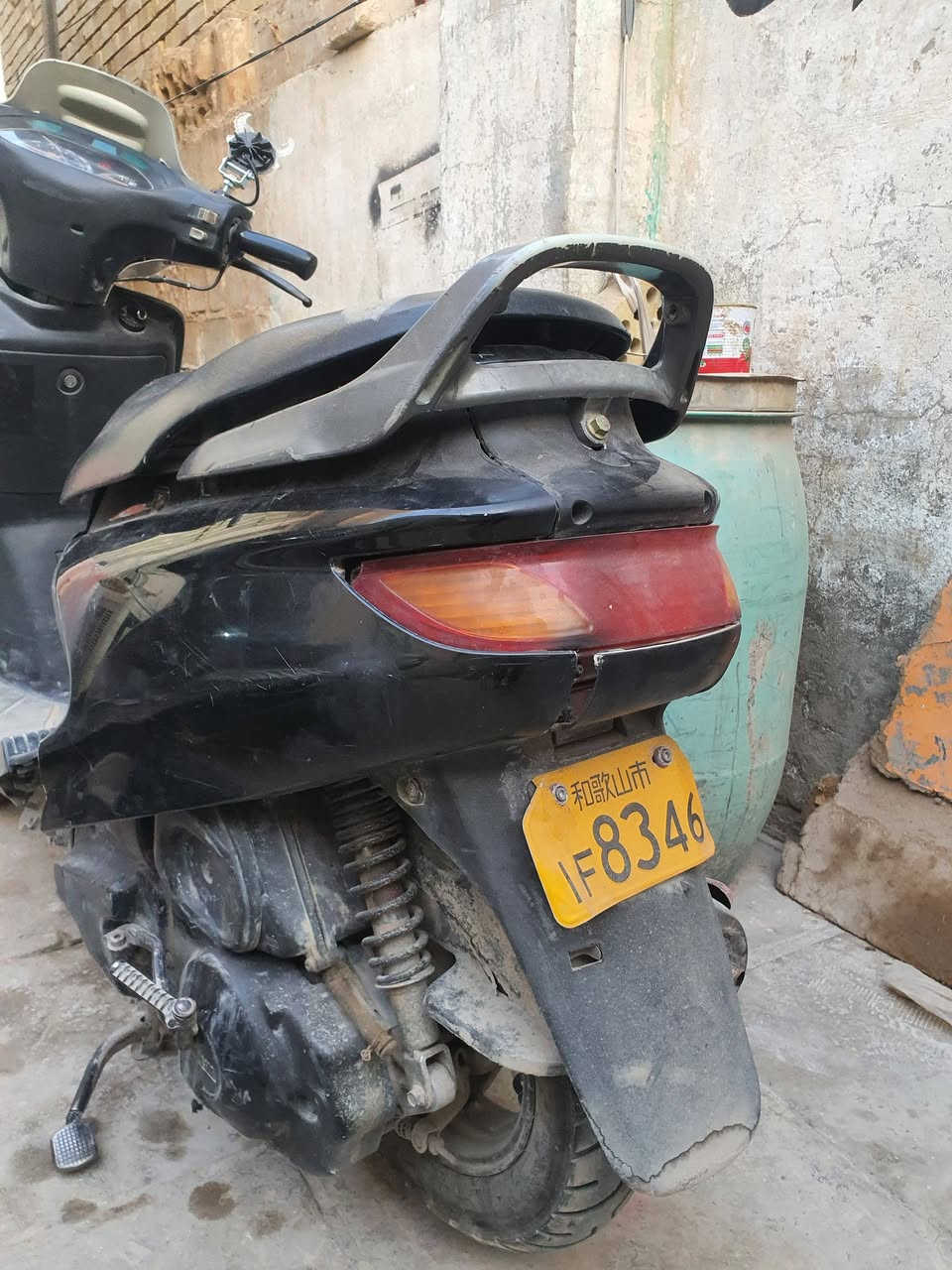 السلام عليكم فراشه للبيع فحل دراجه الله يشهد مادخله تصليح بيها نضوح دهن قليل كلش من القبق السفلي او واشر ما اعرف شغال اشاير بك لايت كلشي شغال ماعده العداد عداد السرعه وشوفت العين  ومرتبه رايدها 350 وبيها مجال للطيبين مكاني نجف حي المكرمه  يرادلها شوي ترتيب ومع العلم مامفتوحه المكينه


**إذا كنت صاحب هذا الإعلان وتريد حذفه لأي سبب، رجاءا أرسل رسالة إلى الدعم الفني**