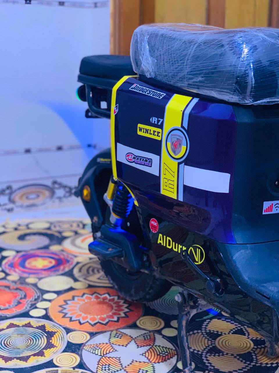 سلام عليكم.  دراجه R7 نضيفه بطاريات كبار 32 مكفوله السعر 400رقم*********** عنوان بصره قبله البصرة, العراق
