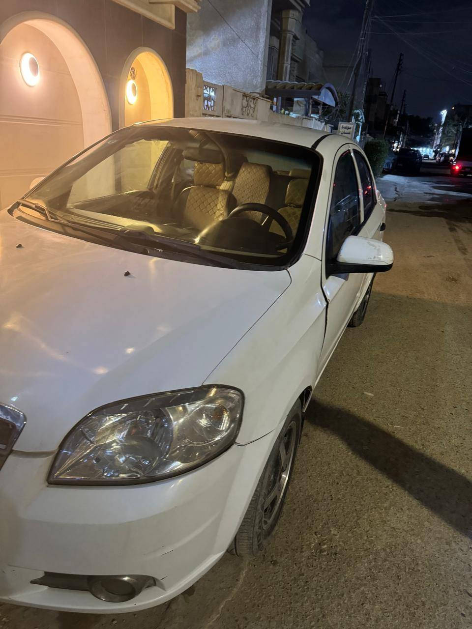 افيو للبيع موديل ٢٠١١ حداديه ومكينه خير من الله كله جديد تخم تأير  وتبريد شغال مصبوغه للجماليه فقط هزه جديده ورقم جديد مكانها بغداد دوره ‏ ب٥٥وبيها مجال
‪***********‬‏
