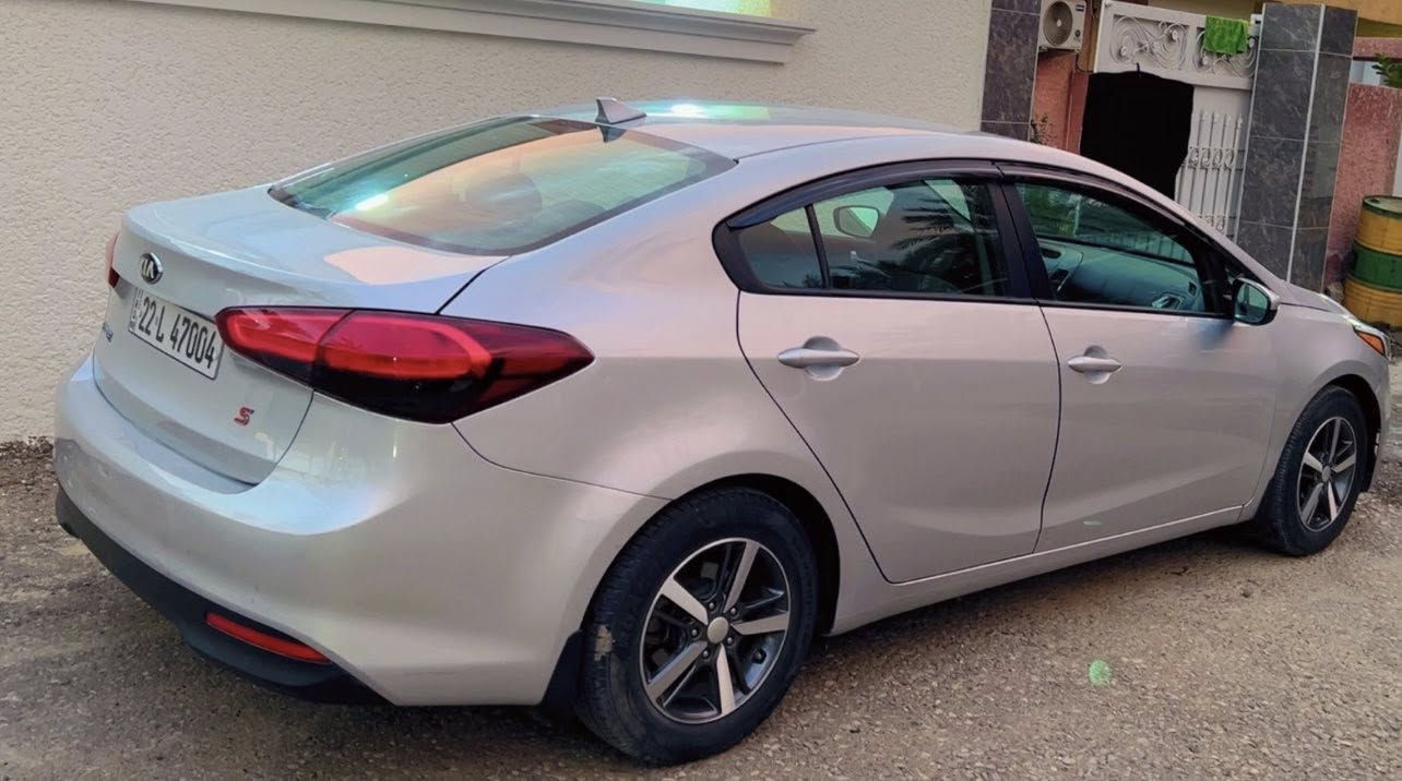 السلام عليكم للبيع فورتي ٢٠١٧ امريكي رقم اربيل شرط التحويل بأسمي محرك 200دوش كير AT المرغوب وصدر وتبريد وتخم تاير خير من الله  ومواصفات العادية صور السونار مرفقة السعر 110مكانها بغداد المدائن 
***********
