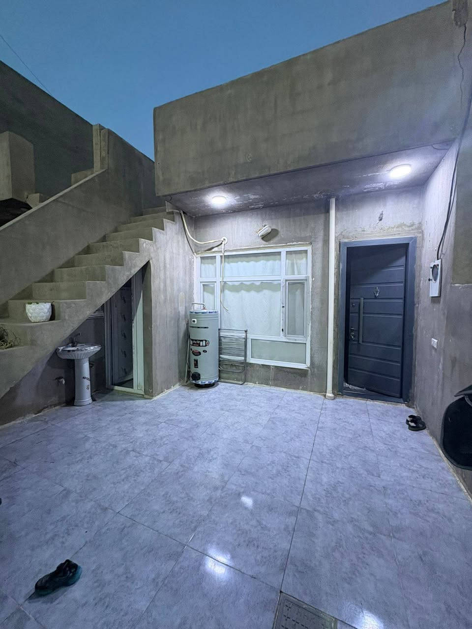 كركوك دروازه خلف دروازه مول بيت 100 م فول ديكت شارع صب خدمات فول للاستفسار***********6
