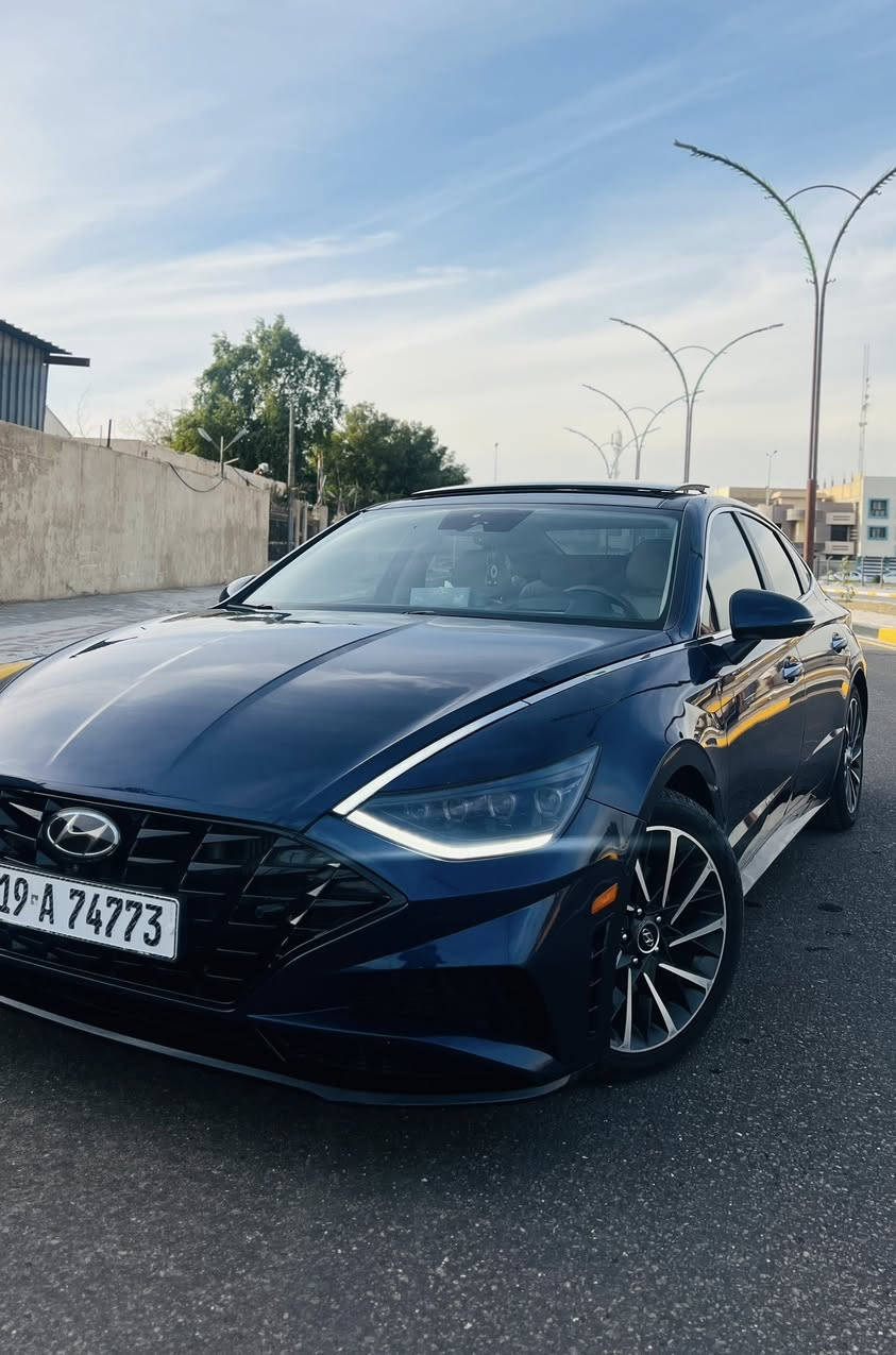 سلام عليكم سوناتا 2022 للبيع🚘🛞
لمتدد 1/1 فول مواصفات للأخير

بصمة أبواب 
بصمة تشغيل 
فتحة سقف بانوراما و شاشه كبيره
رادارات امامي و خلفي وجانبي  
خمس كامرات وداتشو
تشغيل عن بعد 
تقديم وترجيع بلريمونت 
كشنات كهرباء وخزن ميموري
كشنات جلد تدفئه وتبريد
اشاير بلمري وتدفئة الستيرن
 لد متصل امامي وخلفي 
تبريد قطعتين
قيادة ذاتيه ومثبت سرعة
اربع أنظمة قيادة
سايد بريك كهرباء
عداد الكتروني و نقاط عمياء
تحذير الخروج عن المسار
تحذير تصادم 
سستم سماعات بوس 12
اوتو هولد ومانع انزلاق
لايت زنون اربع عدسات

حادثها جانبي الجاملغ والبنيد صبغ فقط شرط الفحص المحرك والكير والحداديه كفاله وشرط ممفتوح السياره نظيفه وعلى وضع الشركة ماشيه 45الف سنويه بأسمي تحويل مباشر ثاني يوم رقم انكليزي وهزة جديده السعر 165 العنوان كربلاء 
***********
***********
