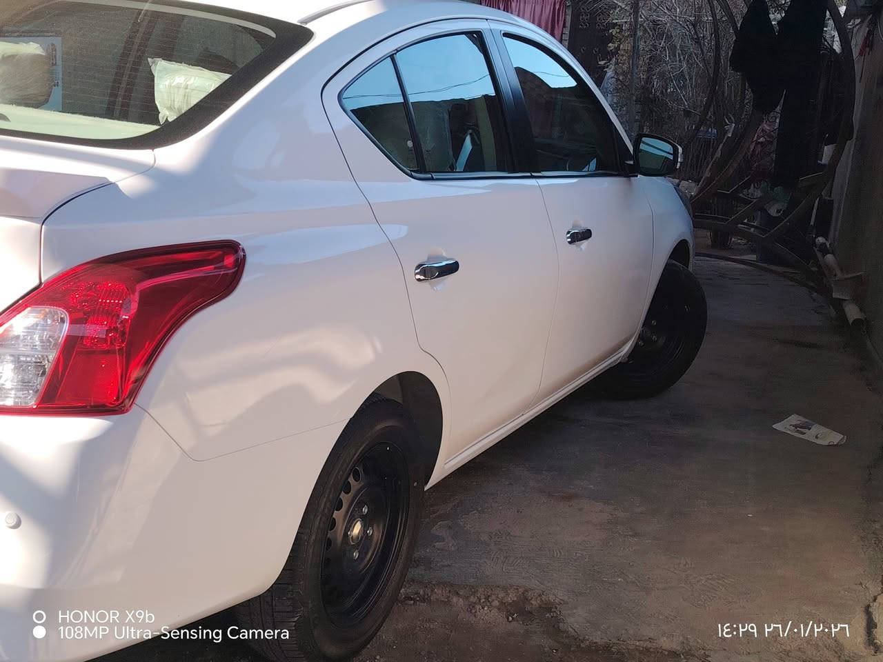 نيسان سني 2025 رقم اربيل
مواصفات المعروفه
سياره نضيفه عدا فقط رصعه بالباب الخلفي
ماشيه 30 الف سياره بعدها جديده
مكينه نضيفه جدا
السعر : 124 وبيها مجال
للاستفسار خاص او على الرقم ***********او
***********
