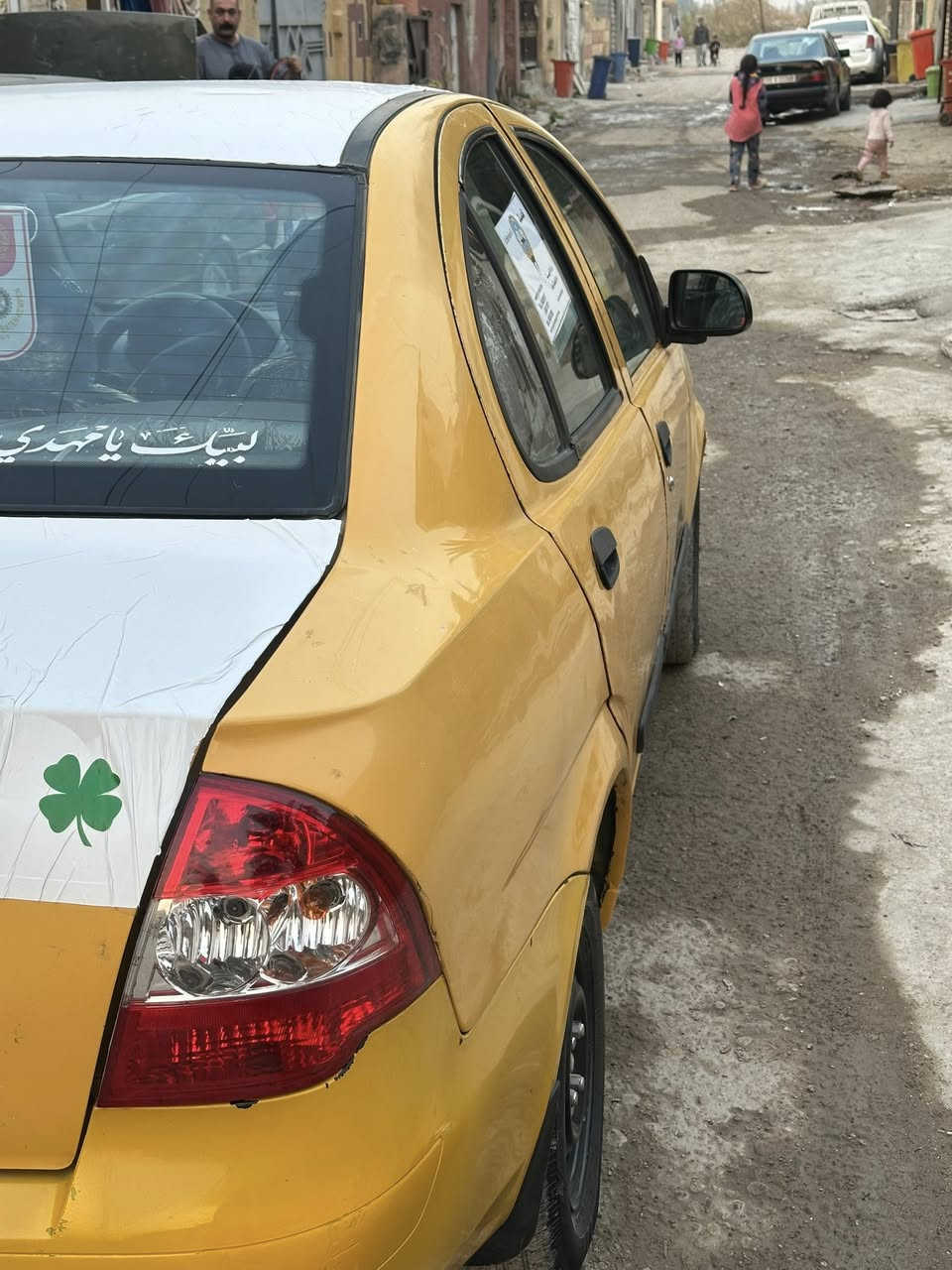 السلام عليكم طيبة موديل 2015 للبيع بغداد رقم الماني السيارة باسمي حرة ما عليها اي شي مصفرة غرامات وهيئة كلشي كامل بيها ما عدة المكينة بيها بداية تبخير الله شاهد سيارة جديدة العنوان بغداد المدائن الرقم ***********
