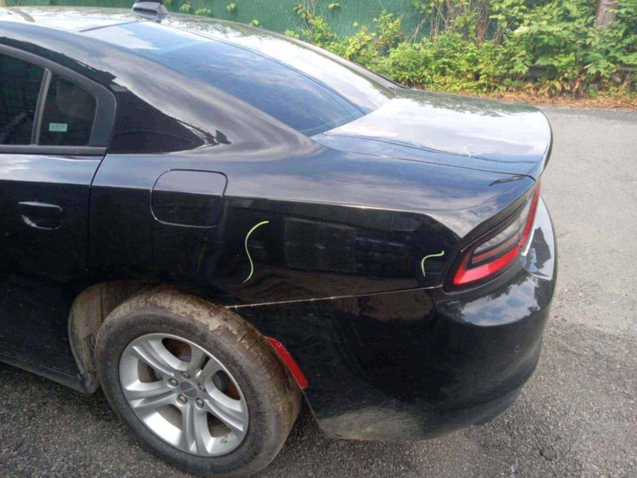 السلام عليكم جارجر ٦سندر موصفات SXT شاشه كبيره و كرسي السائق كهرباىي ضربتها موضوها بل صوه و الجاملغ مفتحوه من جهت بصف السائق الامامي لغرض تطبيك ماشيه ٩٠ الف موديل ٢٠٢٣ رقم الهاتف ***********
