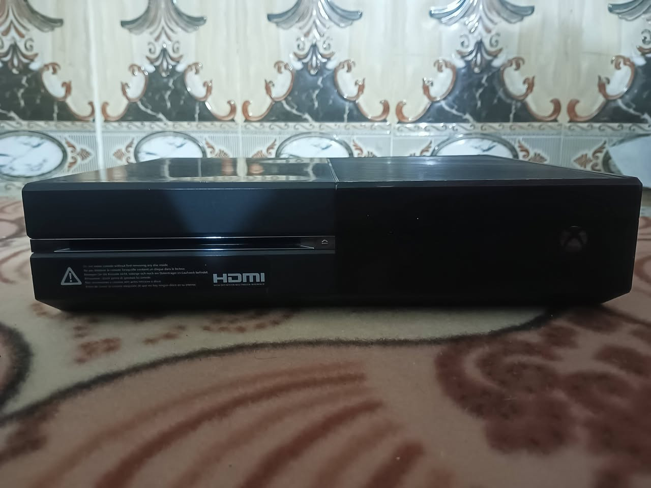 Xbox One Fat
جهاز يخبل نضيف يشغل اللعاب على النت وبدون نت بي مكتبة العاب ضخمة لي يعجبك تنزلة على النت  ذاكرة 500
الجهاز بي العاب منزلة 
  Battlefield V اوف لاين او اولاين 
Grand Theft Auto 5 اوف لاين او اولاين 
Far Acre 5
Resident Evil 2
وباقي اي لعبة تريد تنزلهة من الجيم باس 
السعر 160بي مجال قليل 
للاستفسار خاص او على الرقم ***********
