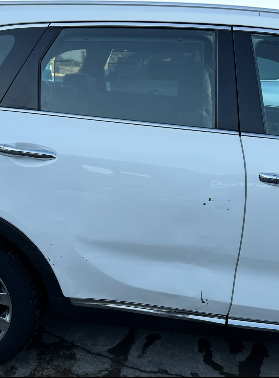 سورنتو20 خليجي 6سلندر 7راكب مكينه كير كفاله ماشيه 79الف حقيقي السياره كفاله ما عده الباب بيهه بارد مو حلو موضح بل الصوره السعر. 245$. وبيهه مجال مكان واسط الصويره للستفسار *********** وتساب او اتصل
