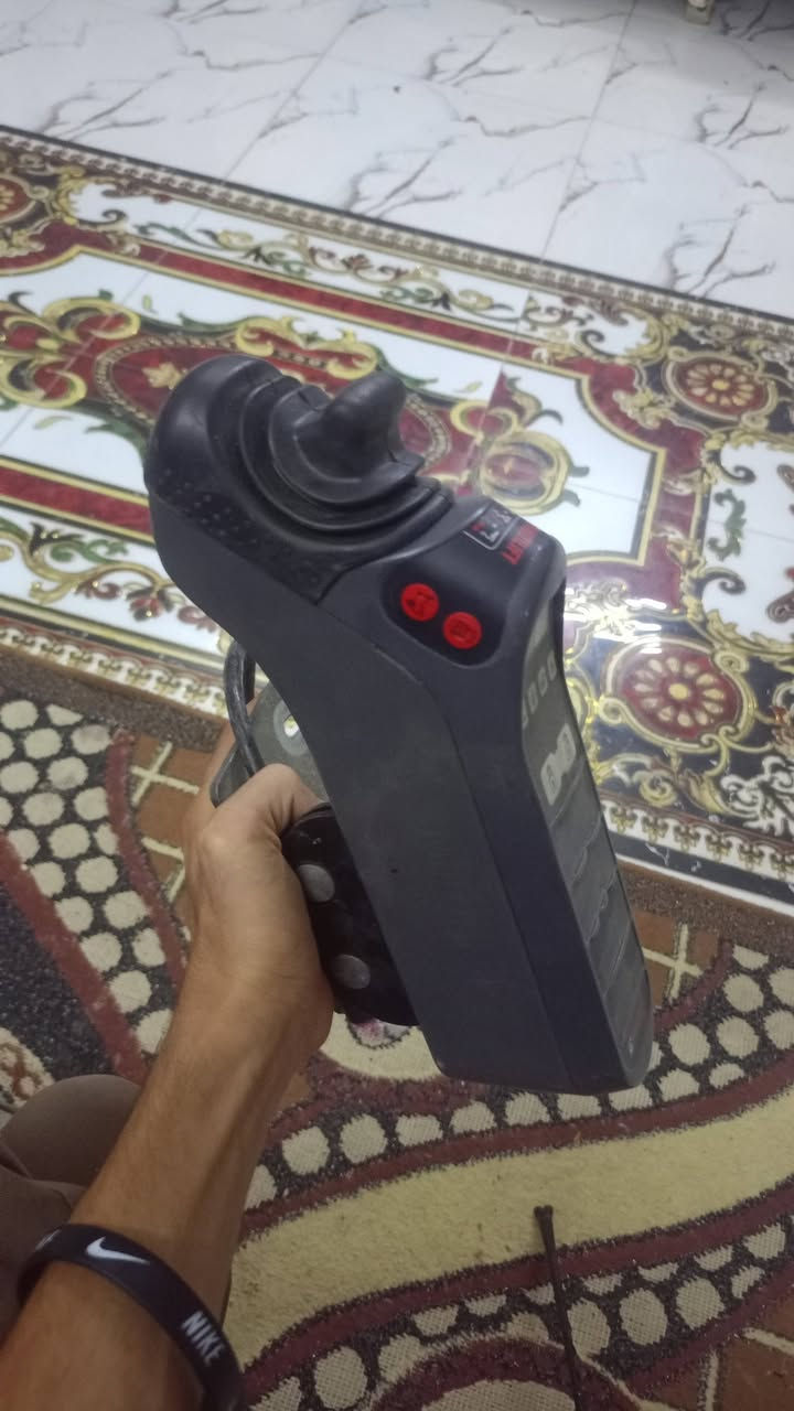 سلام عليكم تحكم مال جهاز رافعت حاويات
كهرباي 
بعده جديد ونضيف سعره 125 الف


**إذا كنت صاحب هذا الإعلان وتريد حذفه لأي سبب، رجاءا أرسل رسالة إلى الدعم الفني**