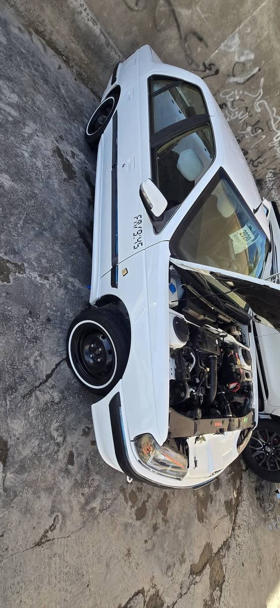 السلام عليكم 
بيجو بارص موديل 2020 مكفوله 
كير مكينه خير من الله 
تبريد ثلج 🥶
حداديه جديده 
تخم تاير جديد خط ابيض
مكان السياره بابل
السعر 68 وبيها مجال 
الاتصال على الرقم ***********
