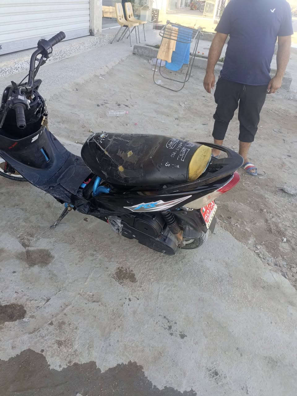 السلام عليكم دراجه ماكس للبيع عدله عنوانها كربلاء قرب مرقد سيد اسماعيل الدراجه مكينته جديده السعر 350 وبيها مجال للشراي الرقم ***********
